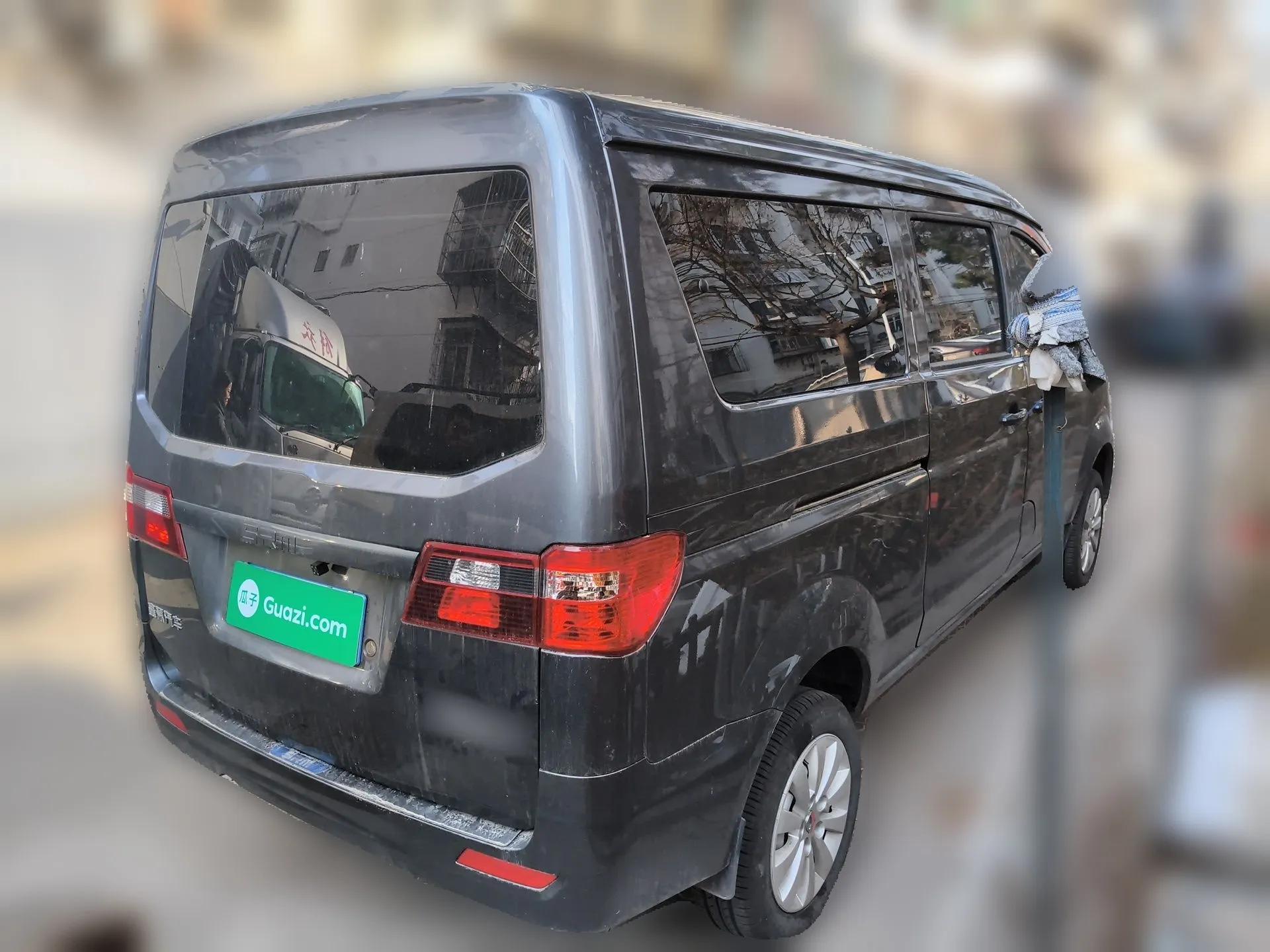 Jinbei Gold Hiace M Classic 2024 1.5L Engineering Lion Passenger Van 7 Seats — миниатюра 6