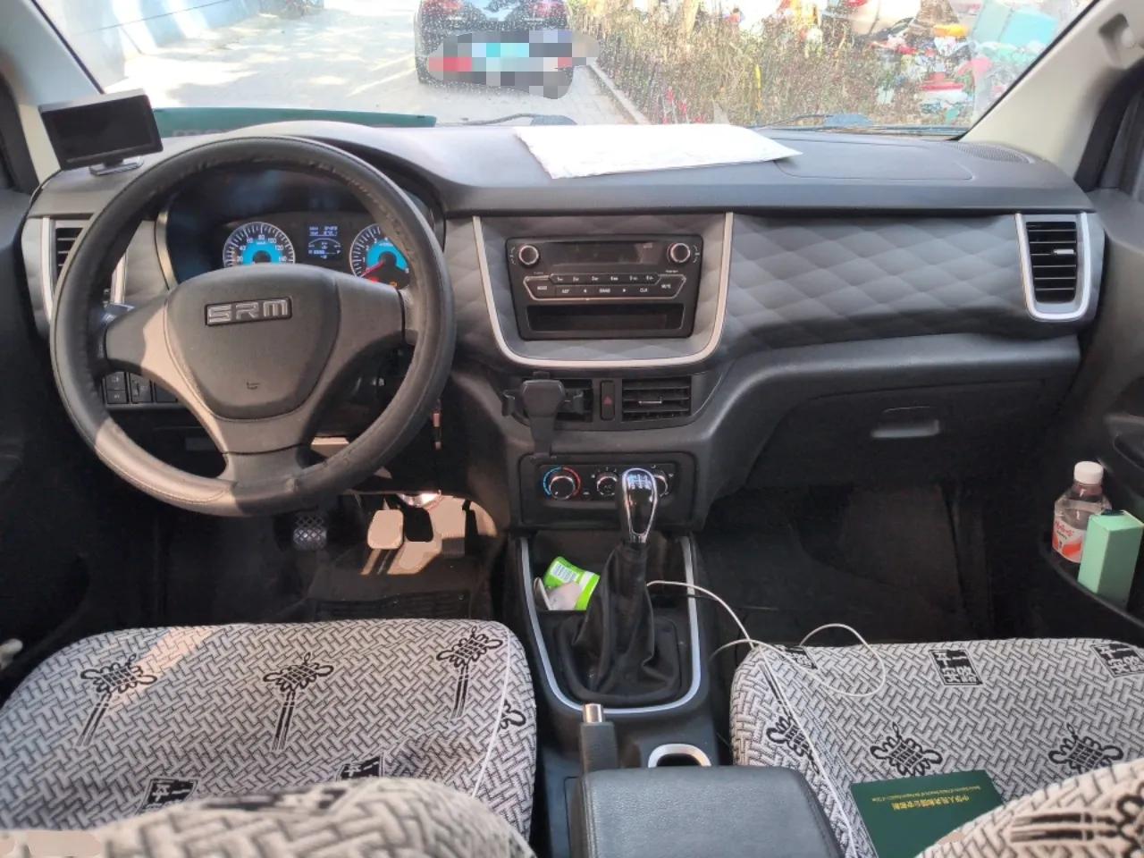 Jinbei Gold Hiace M Classic 2024 1.5L Engineering Lion Passenger Van 7 Seats — миниатюра 10