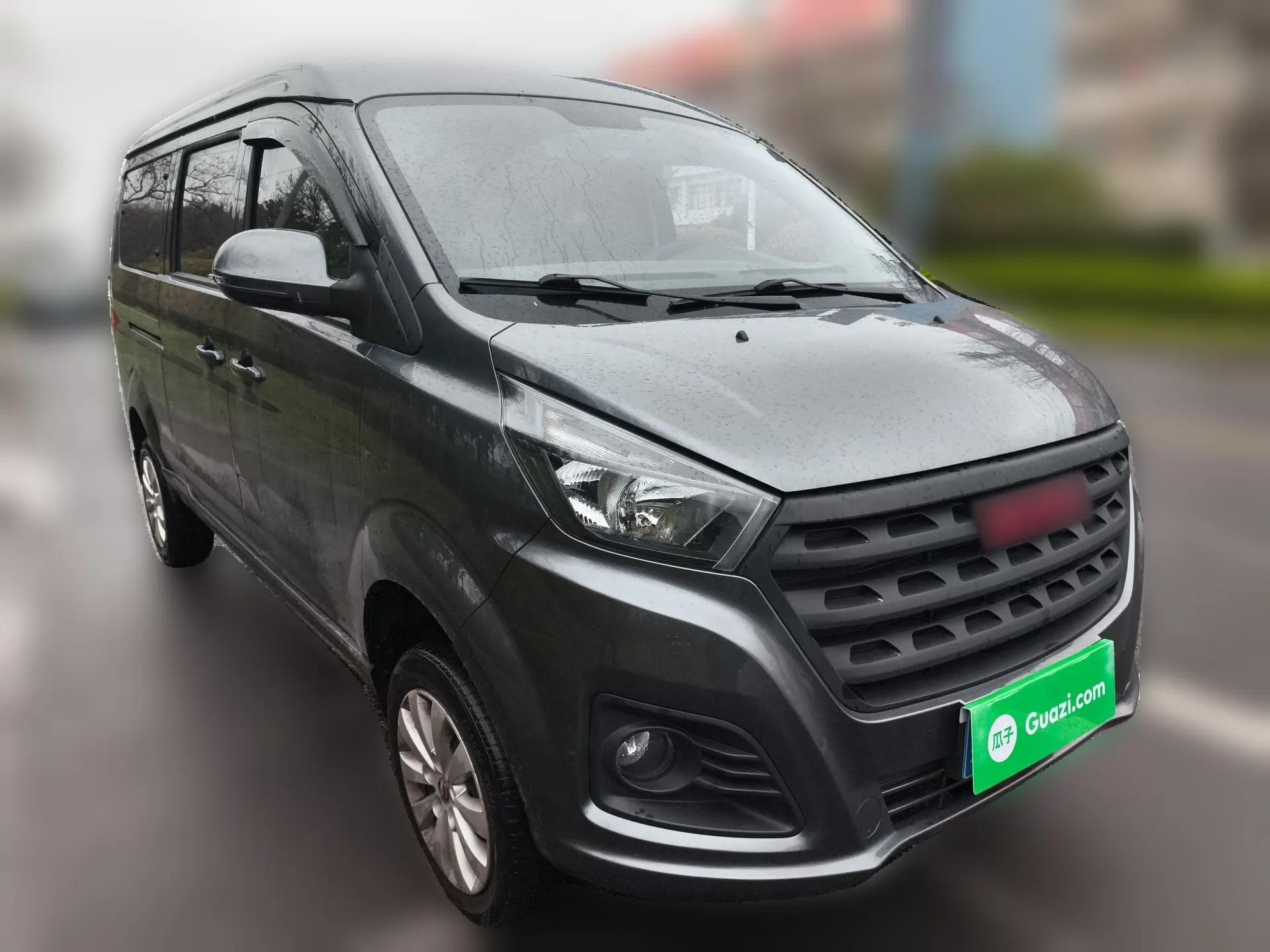 Jinbei Gold Hiace M Classic 2024 1.5L Travel Lion Passenger Van 6 Seats — миниатюра 3