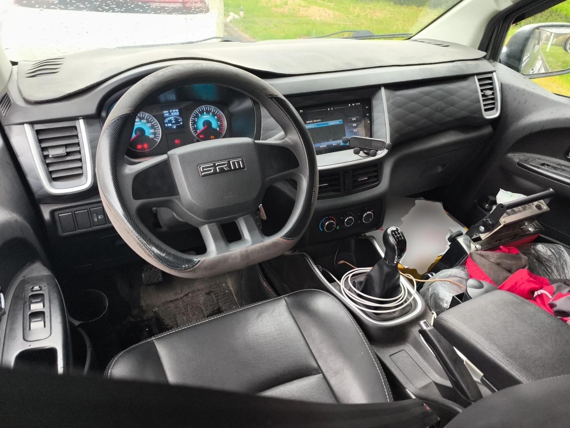 Jinbei Gold Hiace M Classic 2024 1.5L Travel Lion Passenger Van 6 Seats — миниатюра 10