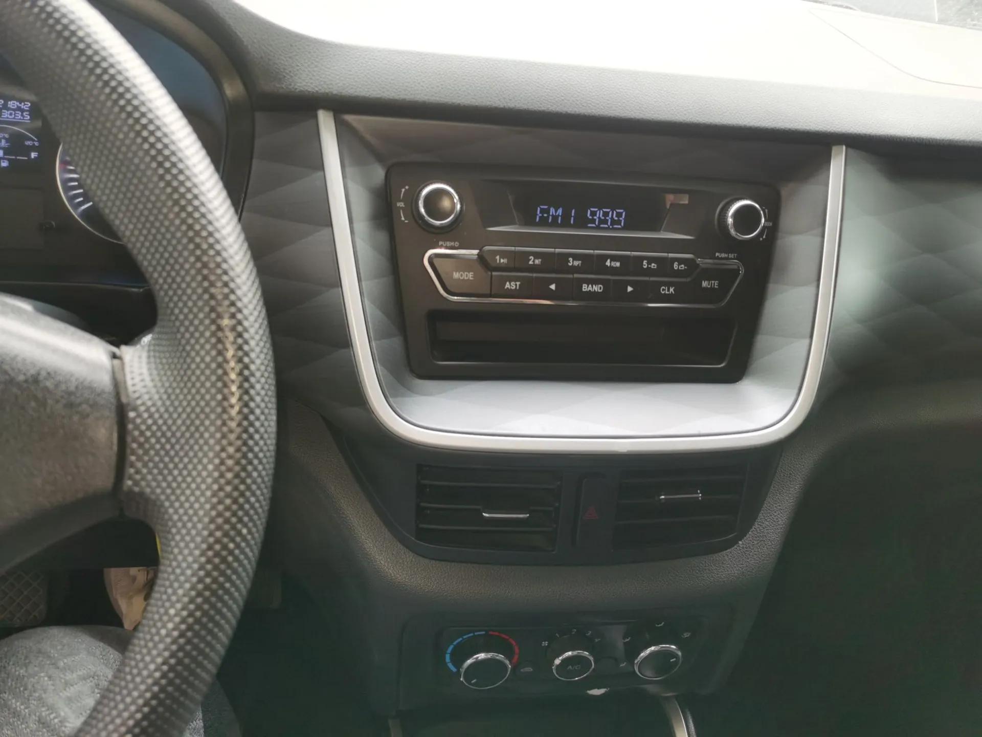 Jinbei Gold Hiace M Classic 2024 1.5L Engineering Lion Passenger Vehicle 5 Seats — миниатюра 16