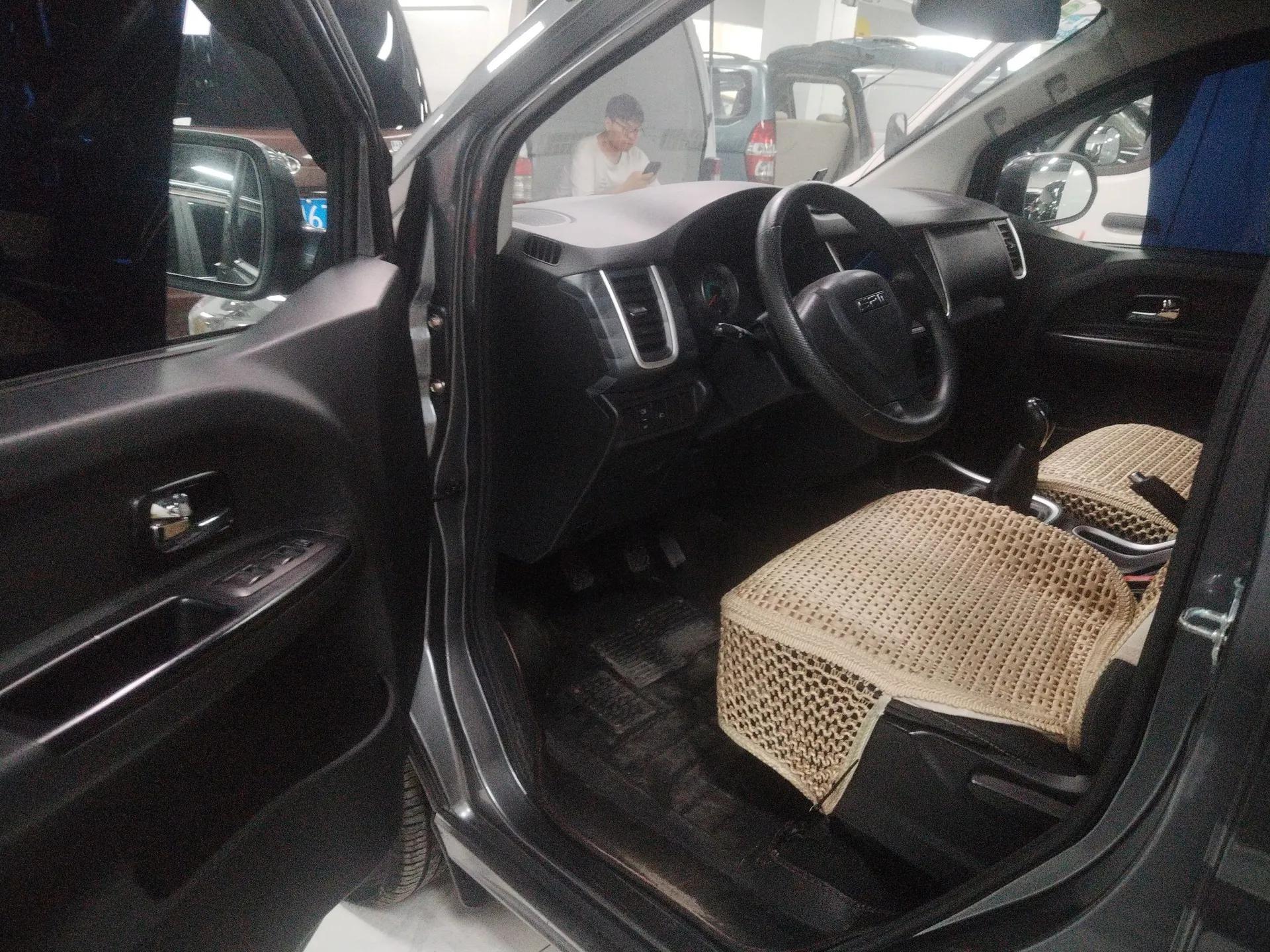 Jinbei Gold Hiace M Classic 2022 1.5L Engineering Lion Passenger Vehicle 5 Seats — миниатюра 18