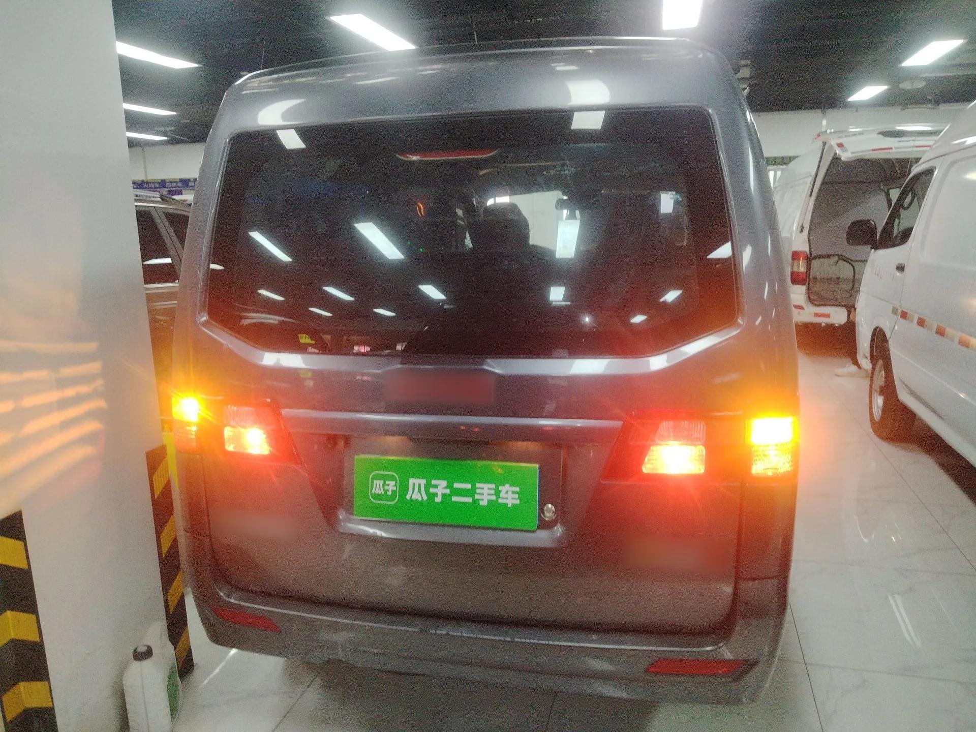 Jinbei Gold Hiace M Classic 2022 1.5L Engineering Lion Passenger Vehicle 5 Seats — миниатюра 3