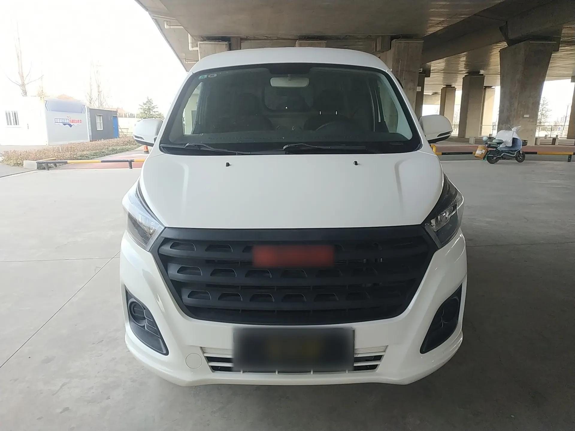 Jinbei Gold Hiace M Classic 2022 1.6L Engineering Lion Van 2 Seats — миниатюра 2
