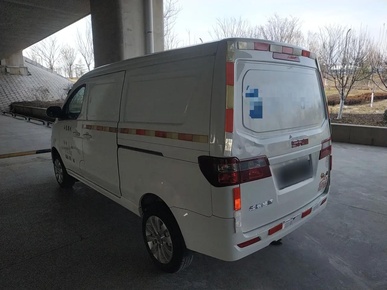 Jinbei Gold Hiace M Classic 2022 1.6L Engineering Lion Van 2 Seats — миниатюра 7