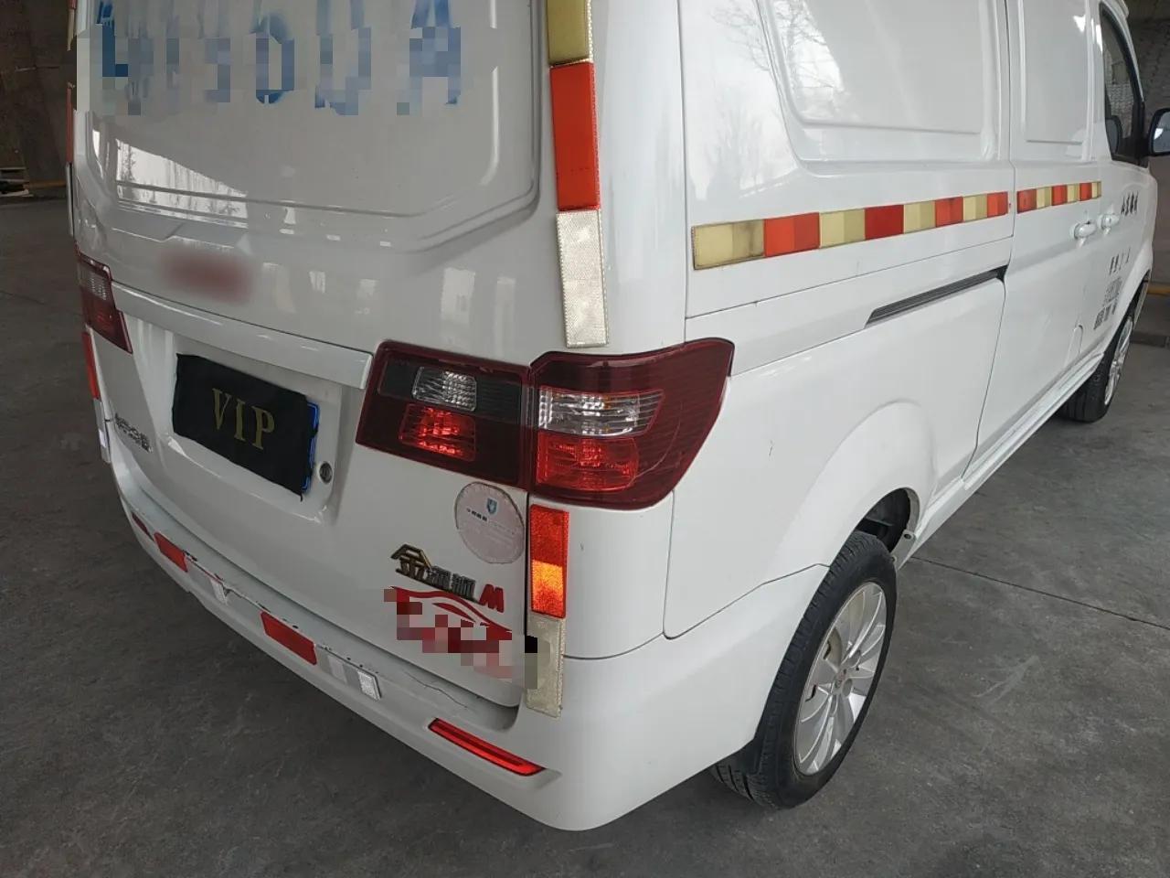 Jinbei Gold Hiace M Classic 2022 1.6L Engineering Lion Van 2 Seats — миниатюра 8