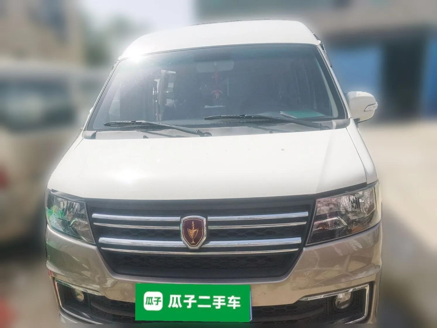 Jinbei New Hiace S 2023 1.5L Wealth Edition Passenger Van 5/6/7-Seater Non-Air-Conditioned Version SWC15M — миниатюра 2