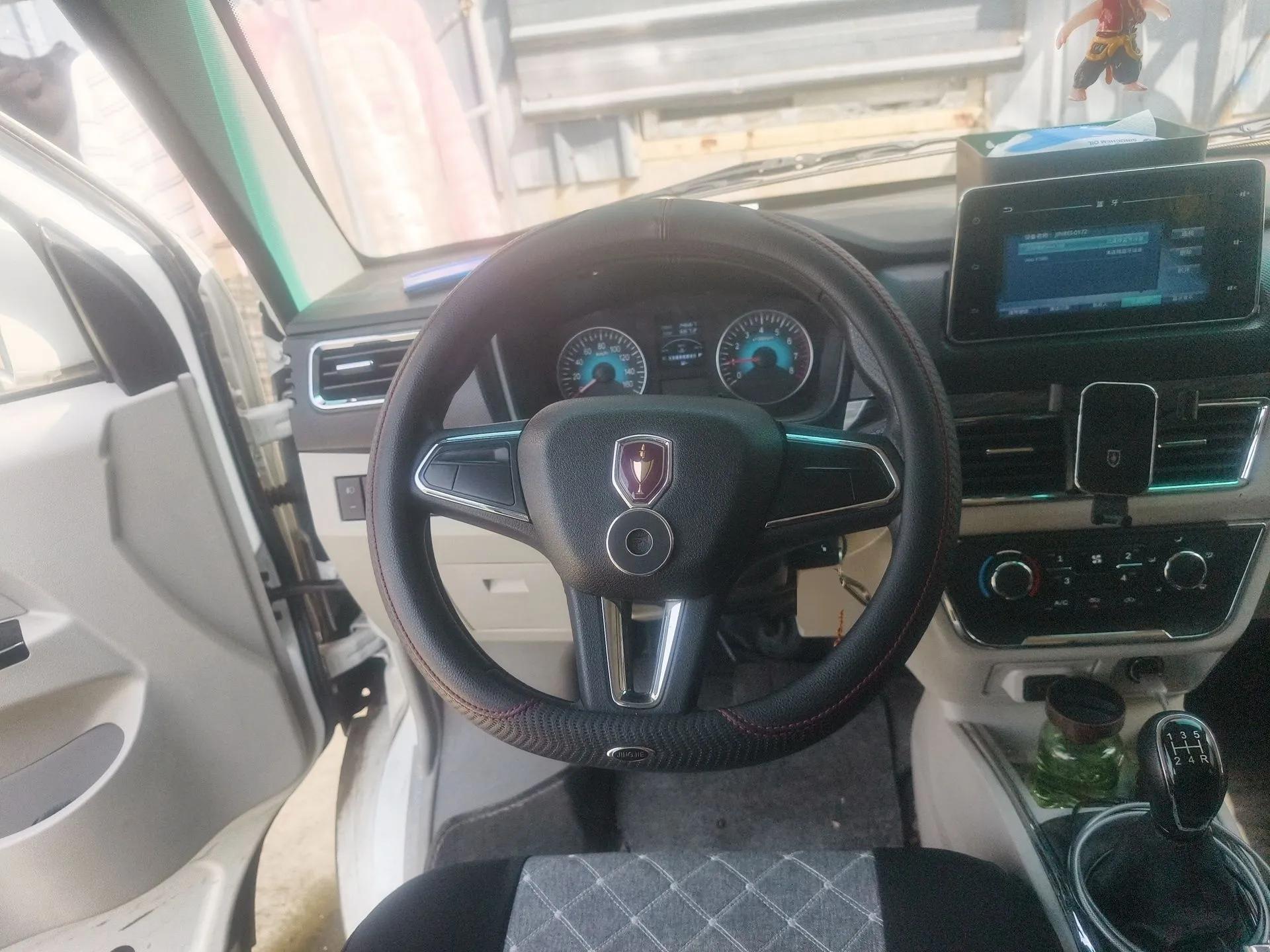 Jinbei New Hiace S 2023 1.5L Wealth Edition Passenger Van 5/6/7-Seater Non-Air-Conditioned Version SWC15M — миниатюра 11