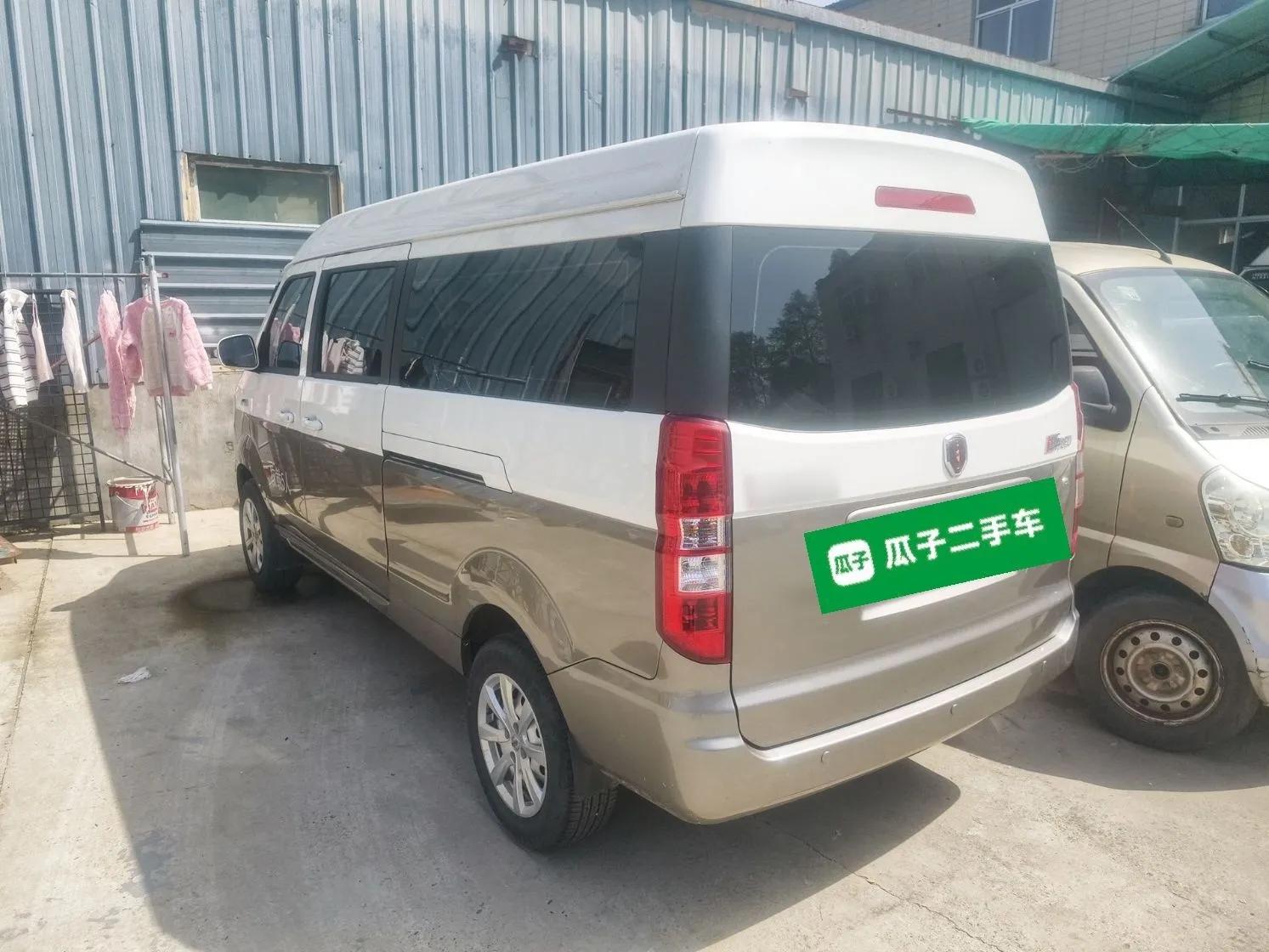 Jinbei New Hiace S 2023 1.5L Wealth Edition Passenger Van 5/6/7-Seater Non-Air-Conditioned Version SWC15M — миниатюра 4