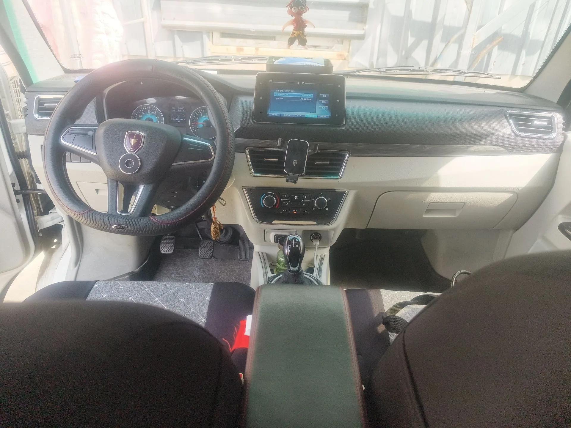 Jinbei New Hiace S 2023 1.5L Wealth Edition Passenger Van 5/6/7-Seater Non-Air-Conditioned Version SWC15M — миниатюра 10