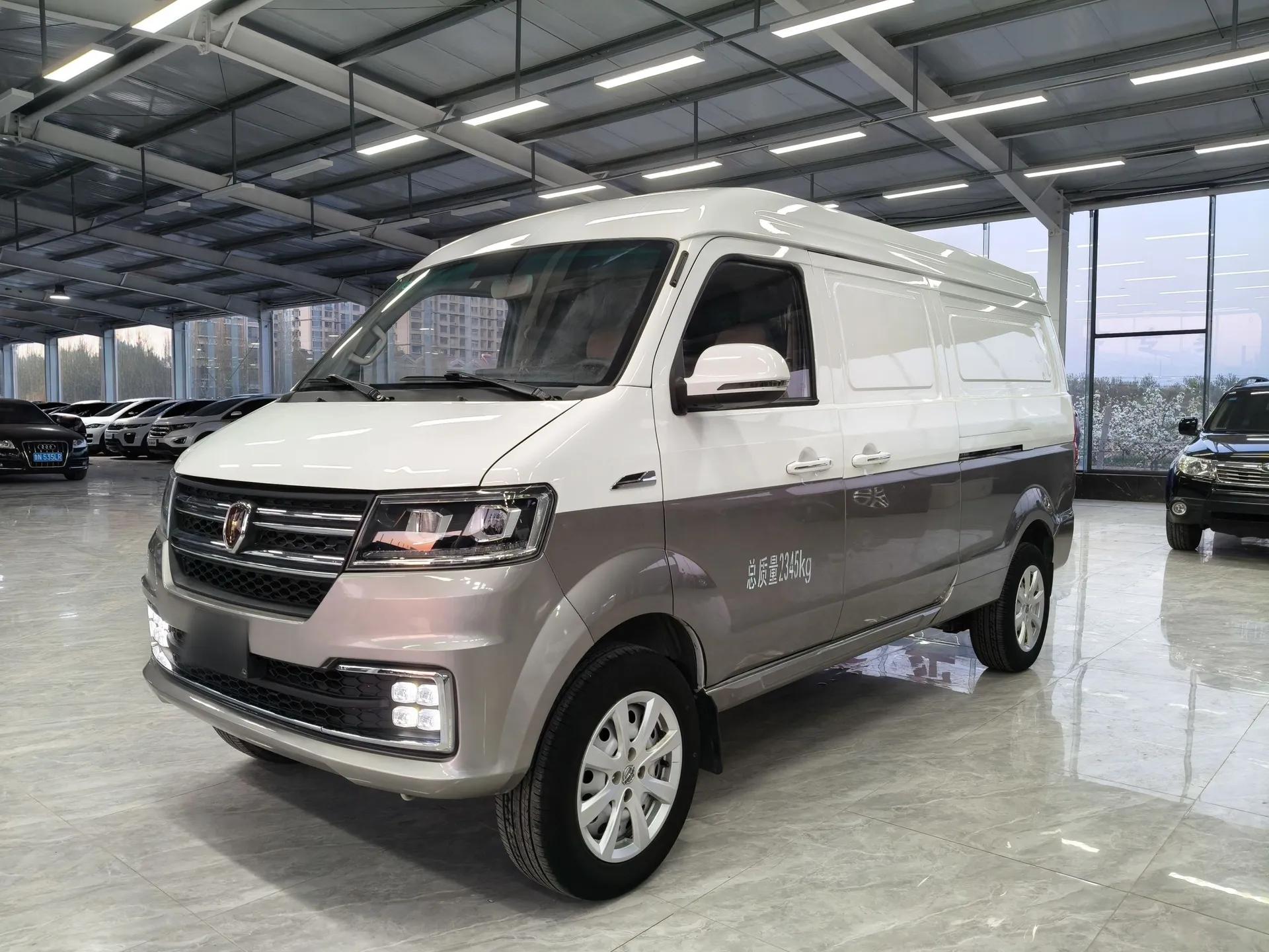 Jinbei New Hiace S 2023 1.5L Wealth Edition Van 2/5-Seater Non-Air-Conditioned Version SWC15M — миниатюра 1
