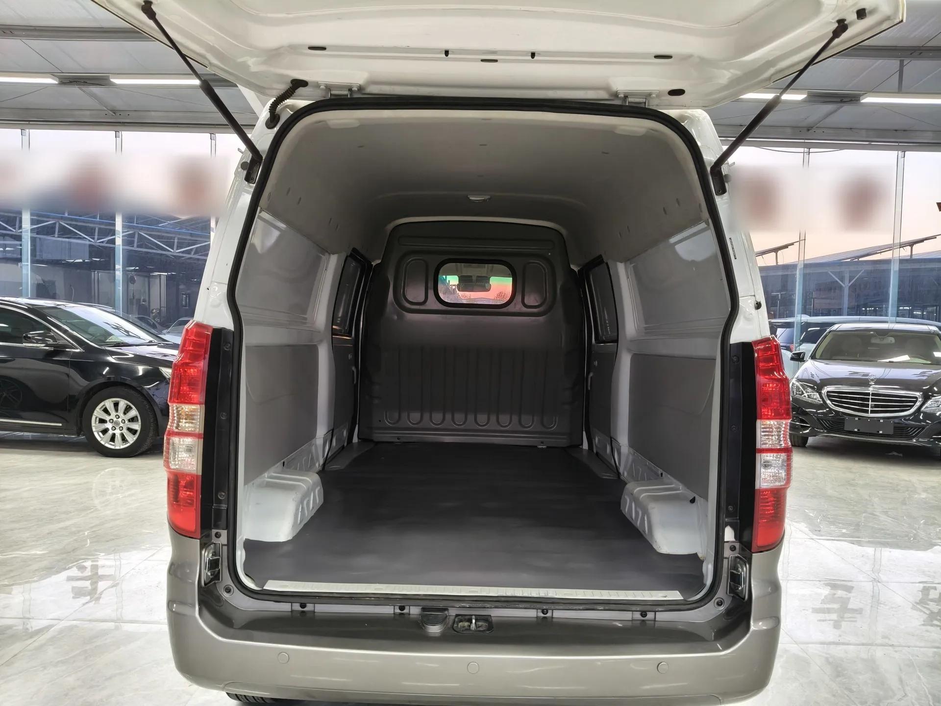 Jinbei New Hiace S 2023 1.5L Wealth Edition Van 2/5-Seater Non-Air-Conditioned Version SWC15M — миниатюра 23