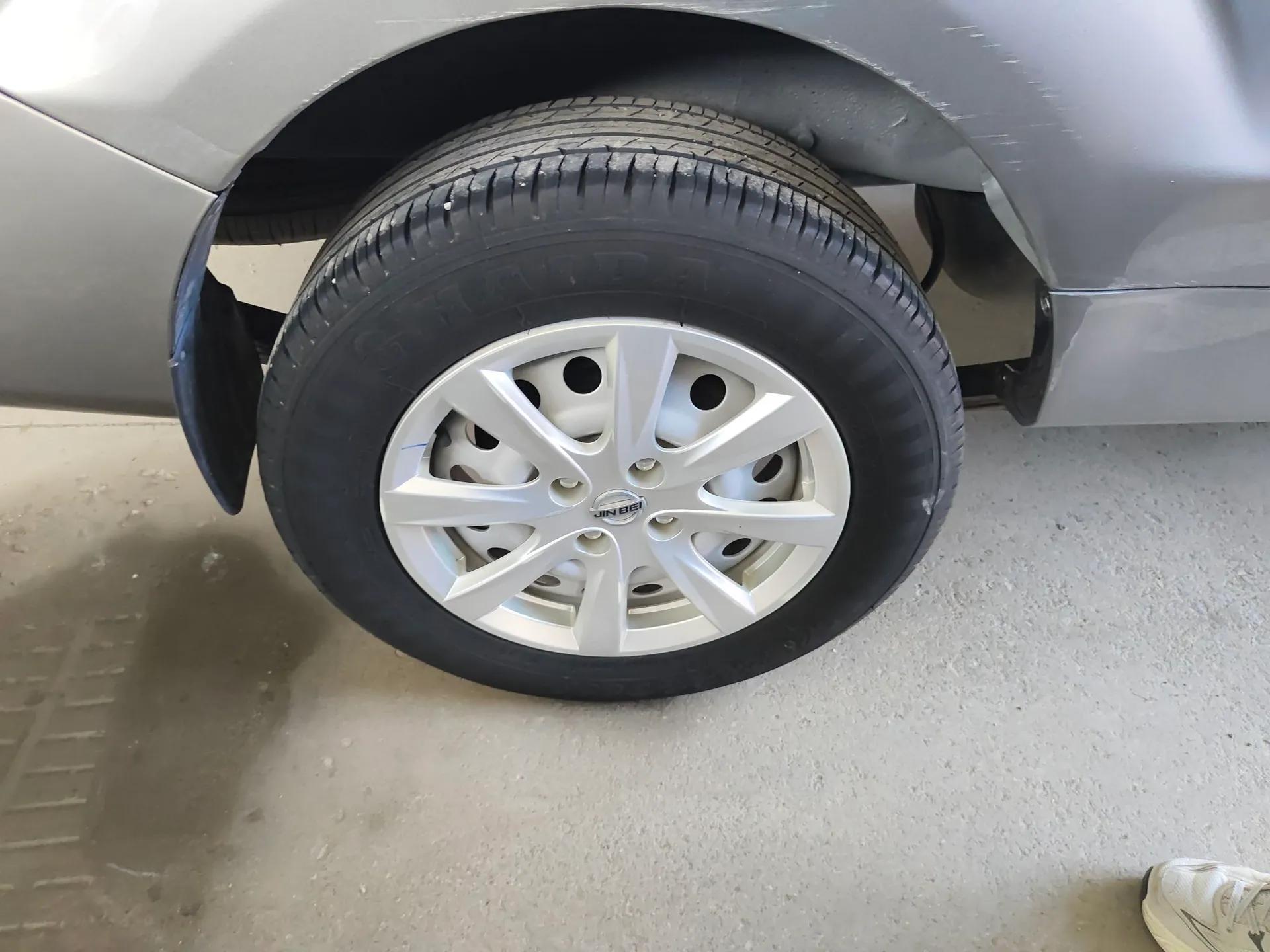 Jinbei New Hiace S 2023 1.5L Wealth Edition Van 2/5-Seater Non-Air-Conditioned Version SWC15M — миниатюра 4