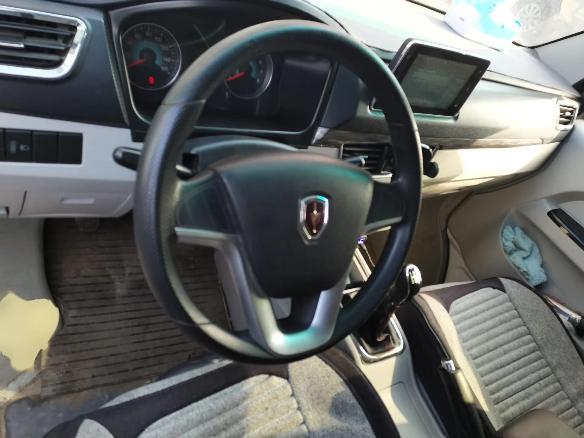 Jinbei New Hiace S 2023 1.6L Luxury Cargo Version 2/5-Seater SWD16M — миниатюра 11