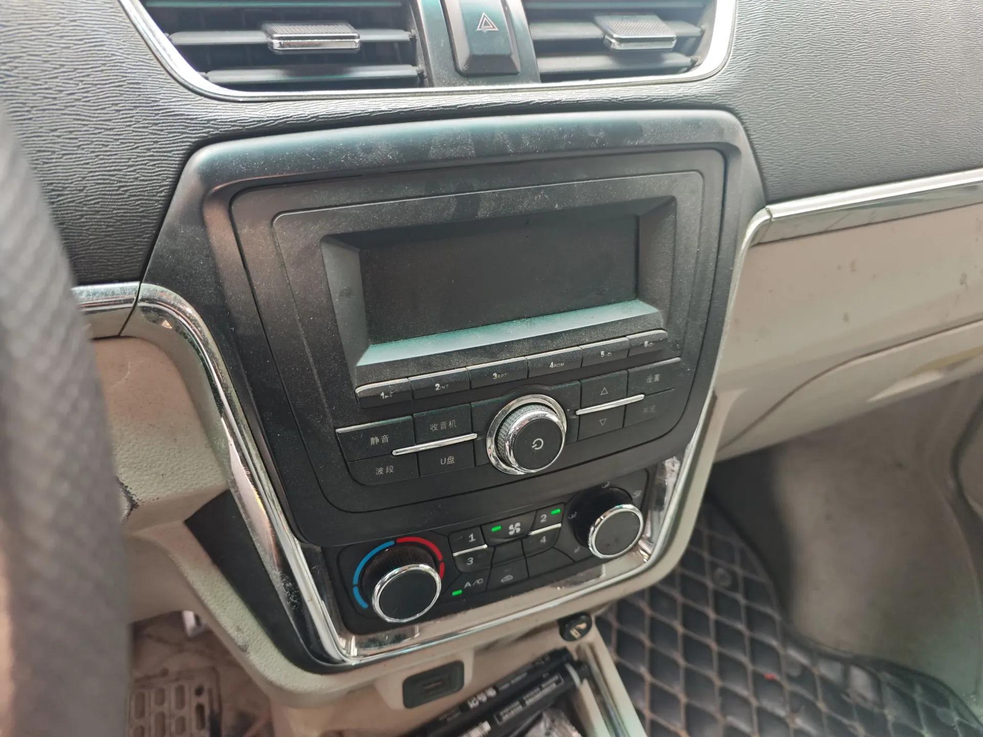Jinbei New Hiace S 2018 1.5L Wealth Edition Van DLCG14 — миниатюра 14