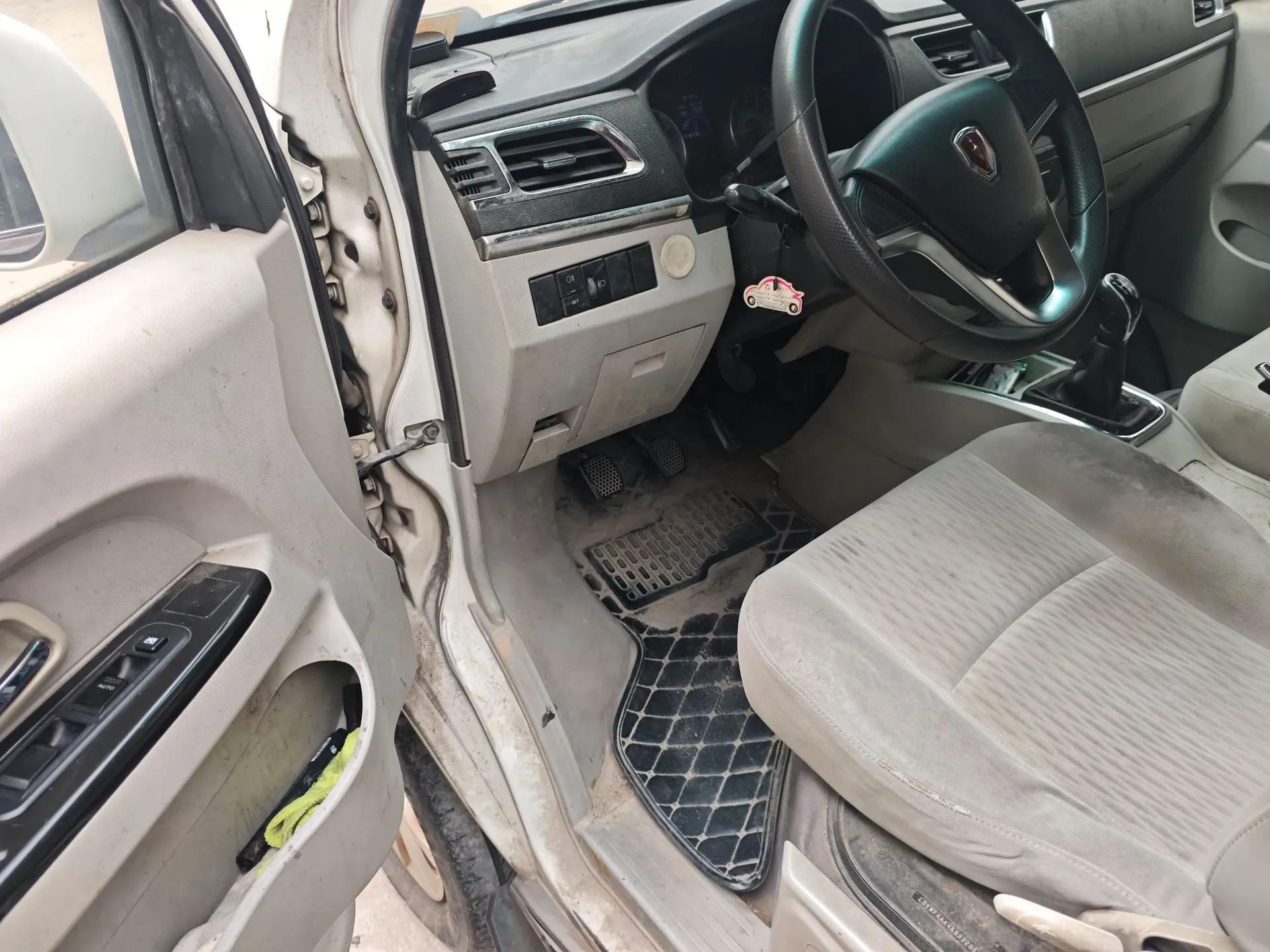 Jinbei New Hiace S 2018 1.5L Wealth Edition Van DLCG14 — миниатюра 17