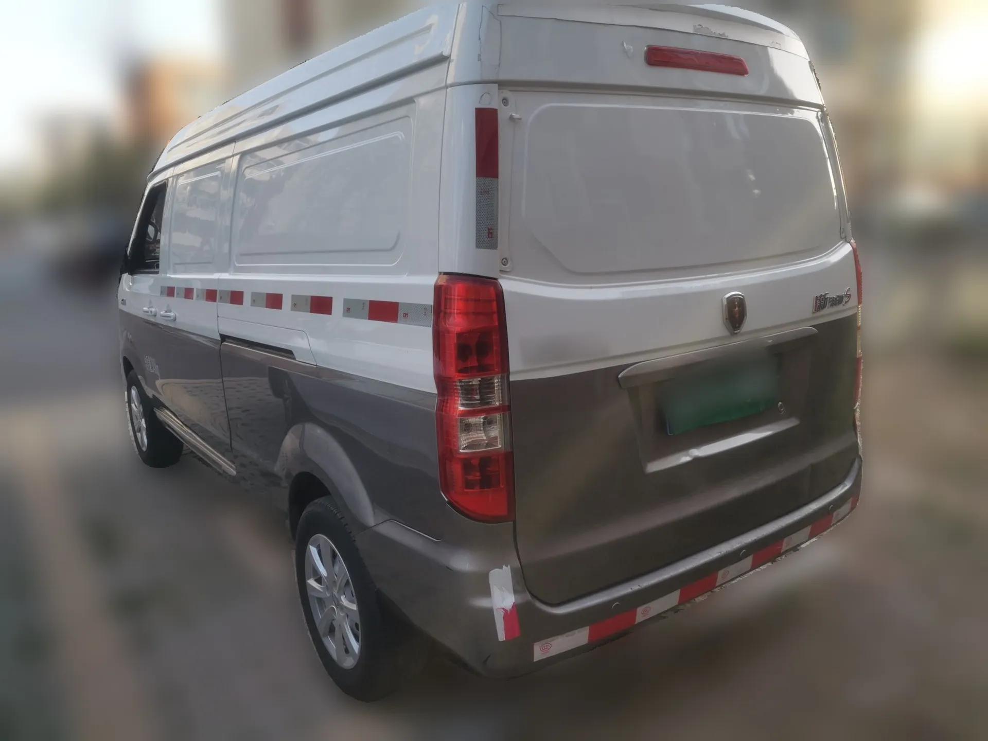Jinbei New Hiace S  — миниатюра 4