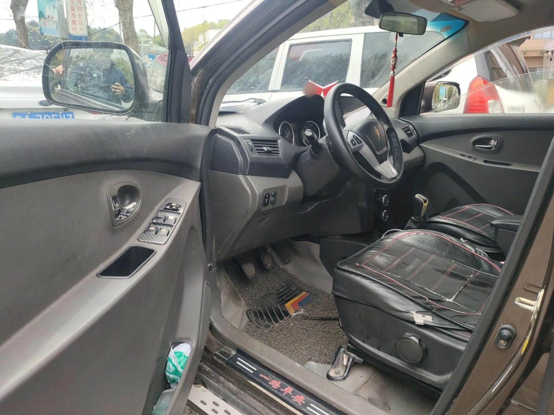Jinbei Zhishang S30 2014 1.5L Manual Elite Model — миниатюра 17