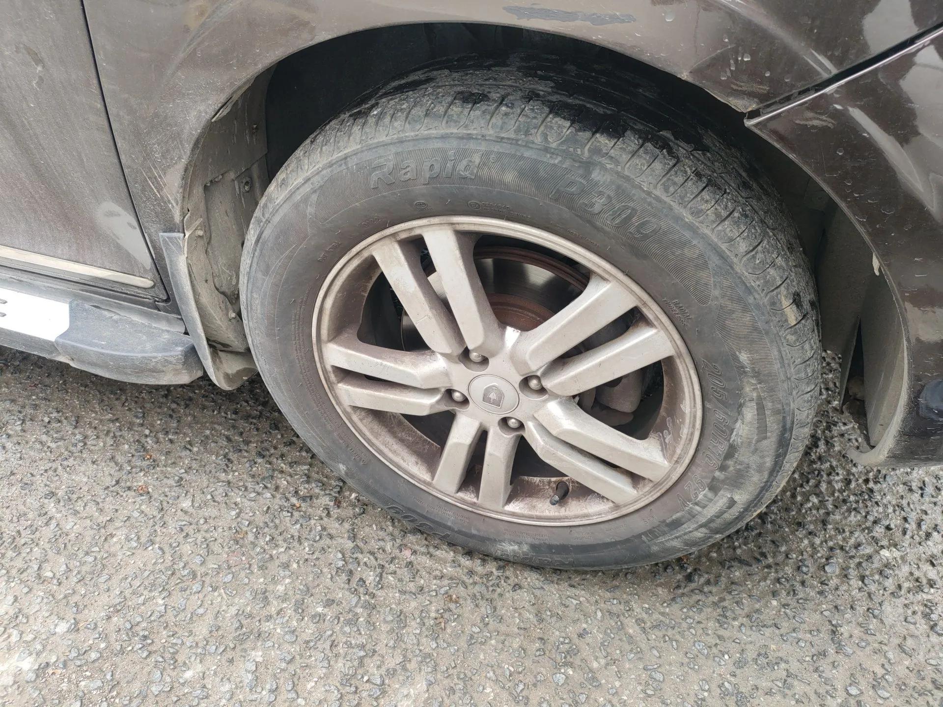 Jinbei Zhishang S30 2014 1.5L Manual Elite Model — миниатюра 8