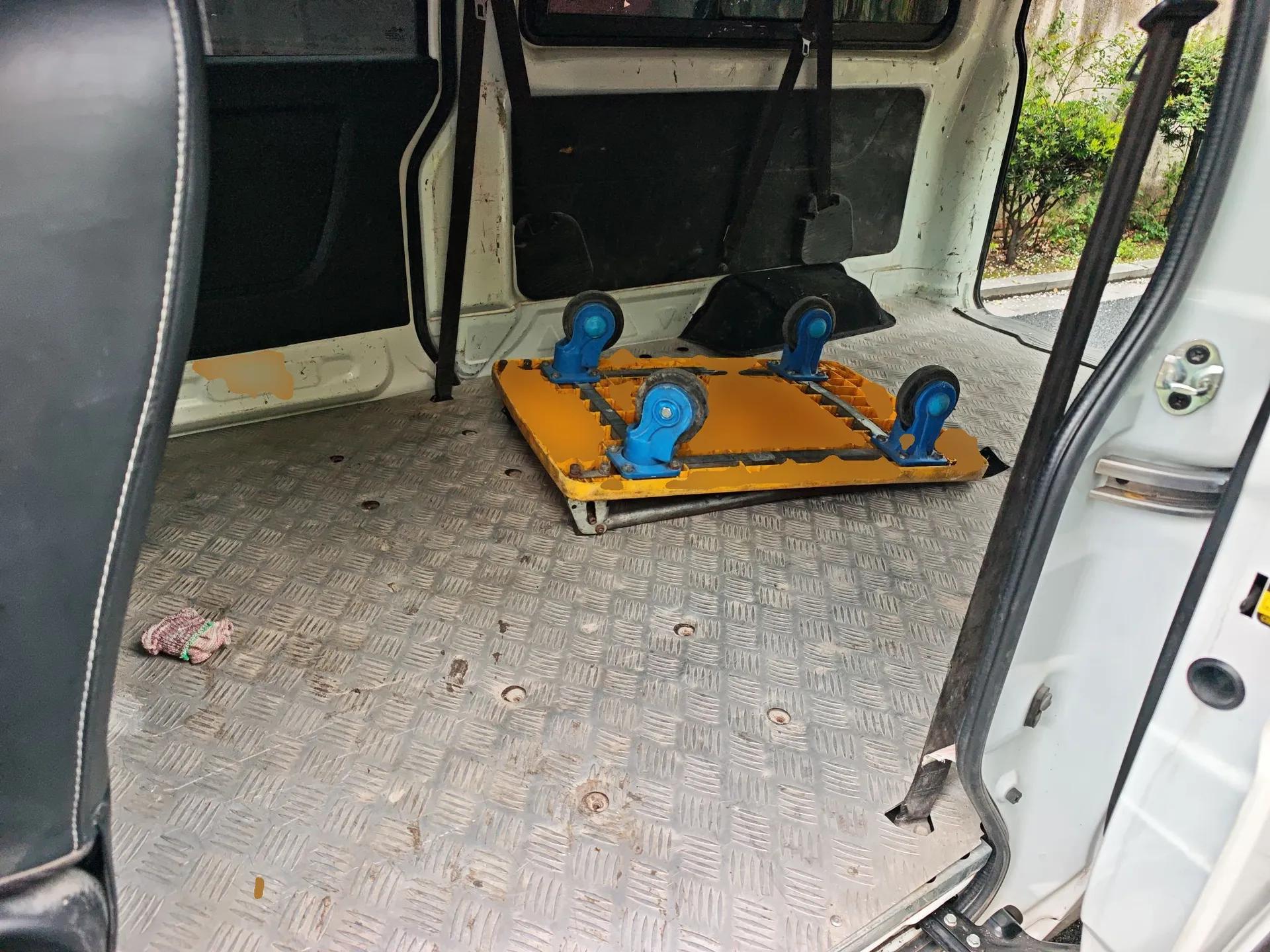 Jinbei Gold Hiace 2023 1.5L Passenger Van Travel Lion 5/6/7-Seater with Central Air Conditioning — миниатюра 18