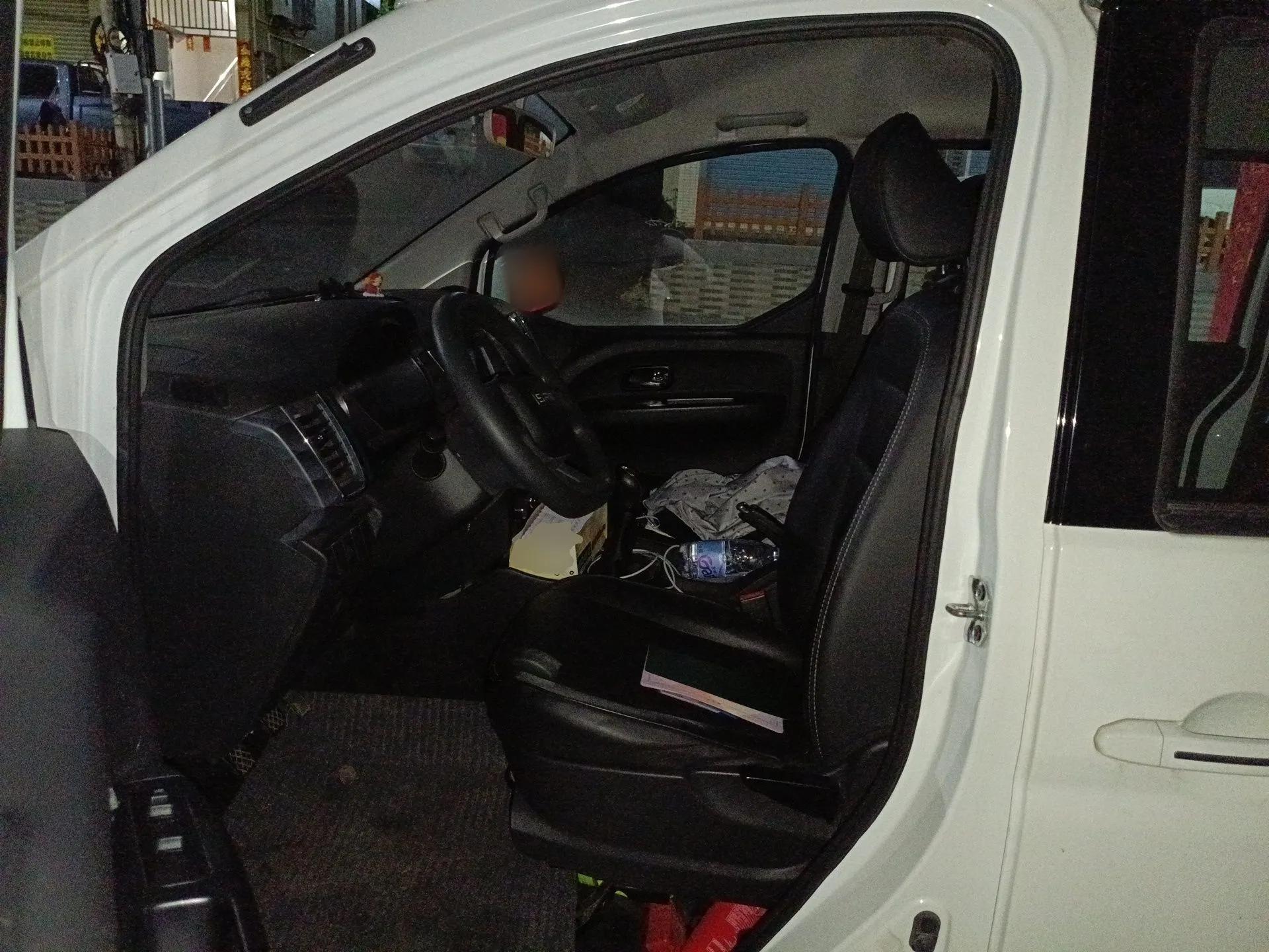 Jinbei Gold Hiace 2024 1.5L Travel Lion Commercial Version 7-Seater — миниатюра 17