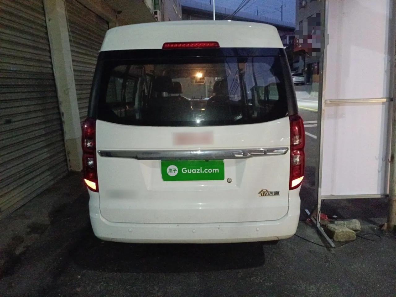 Jinbei Gold Hiace 2024 1.5L Travel Lion Commercial Version 7-Seater — миниатюра 5