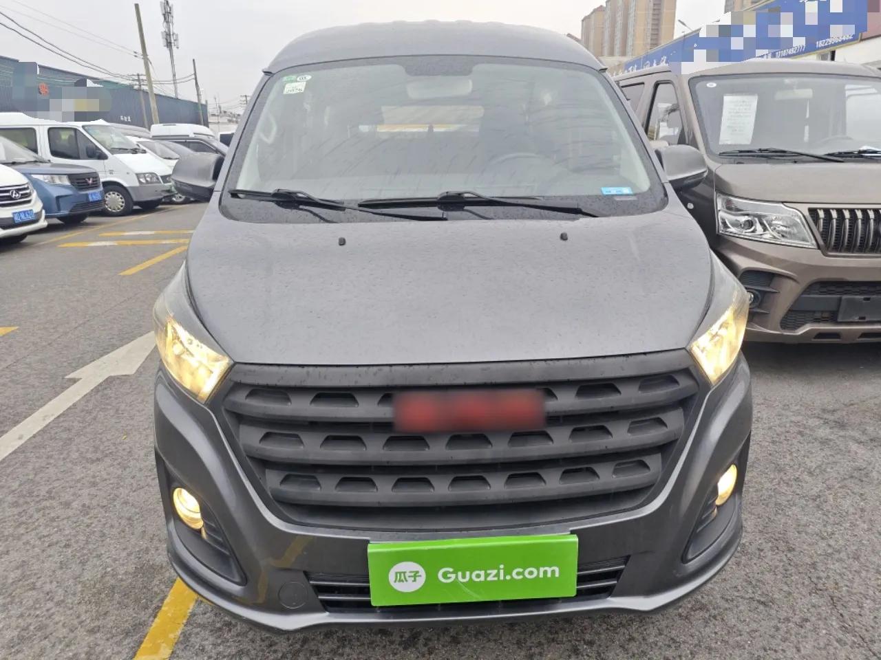 Jinbei Gold Hiace 2021 1.5L Passenger Van Travel Lion 6-Seater — миниатюра 2