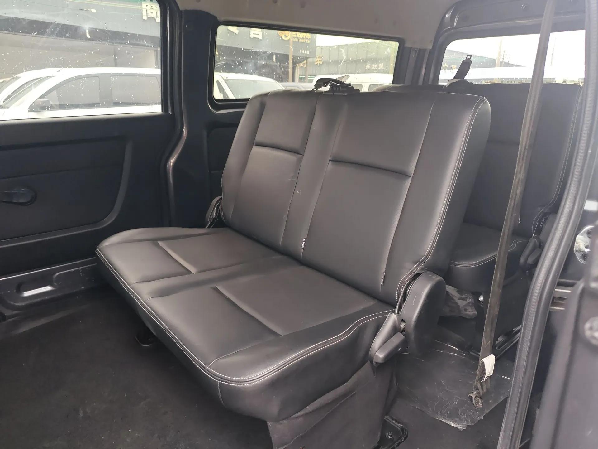 Jinbei Gold Hiace 2021 1.5L Passenger Van Travel Lion 6-Seater — миниатюра 19