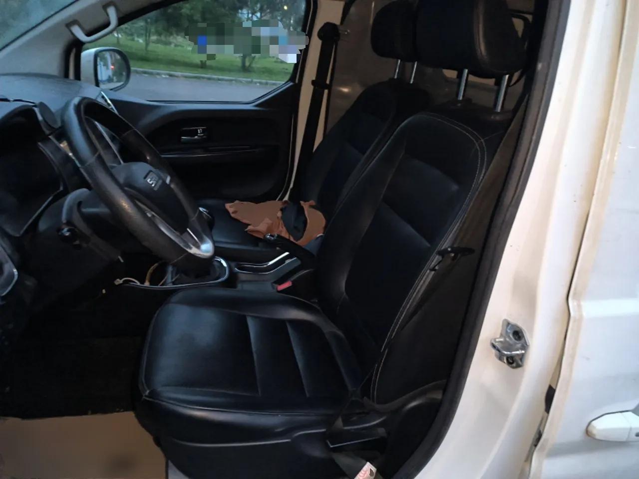 Jinbei Gold Hiace 2021 1.6L Box Van Travel Lion 2-Seater — миниатюра 16