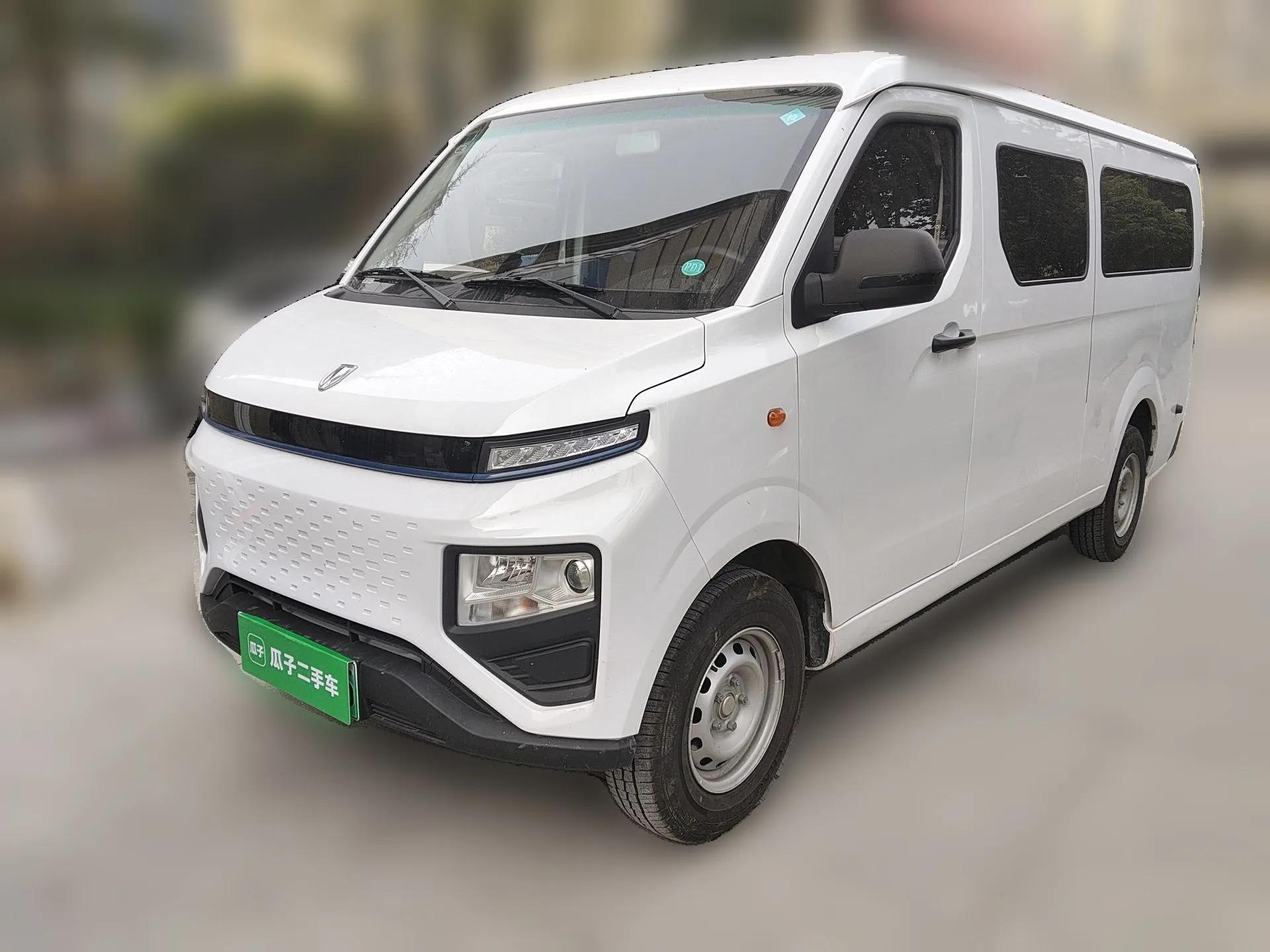 Jinbei E6 2026 Model, Standard Version, Long Roof, 6 Seats — миниатюра 1