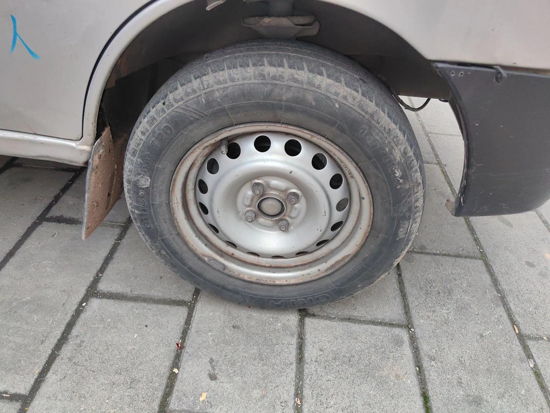 Jinbei Starfish A9 2011 1.0L Standard Edition — миниатюра 8