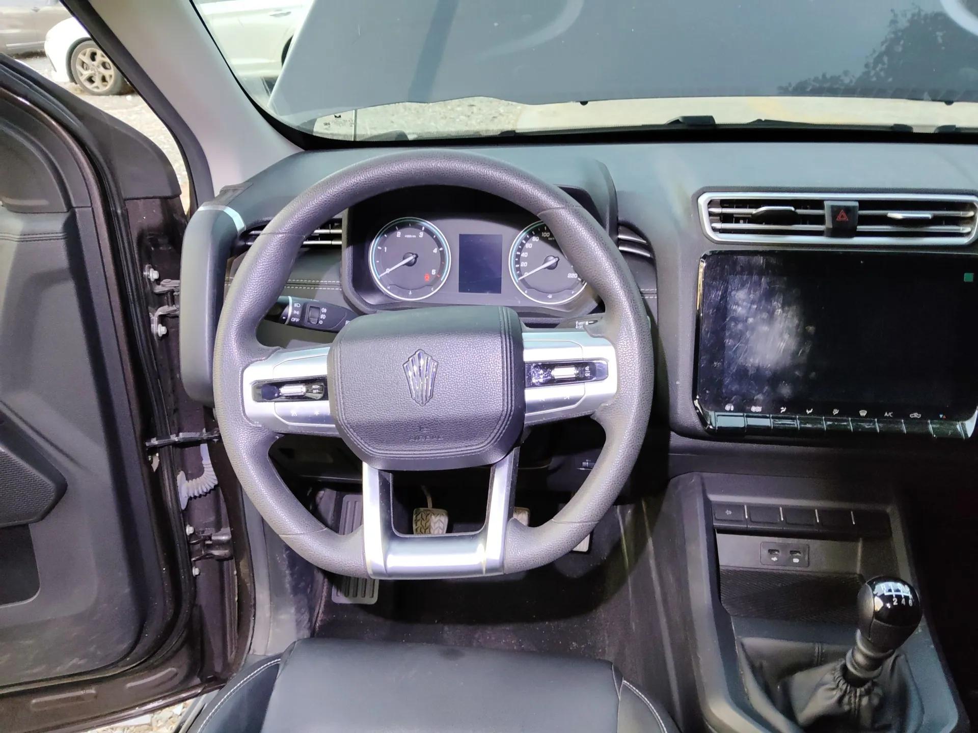 JMC DaDao 2023 All-Purpose 2.3T Diesel Manual Two-Wheel Drive Long-Wheelbase Comfort Edition — миниатюра 14