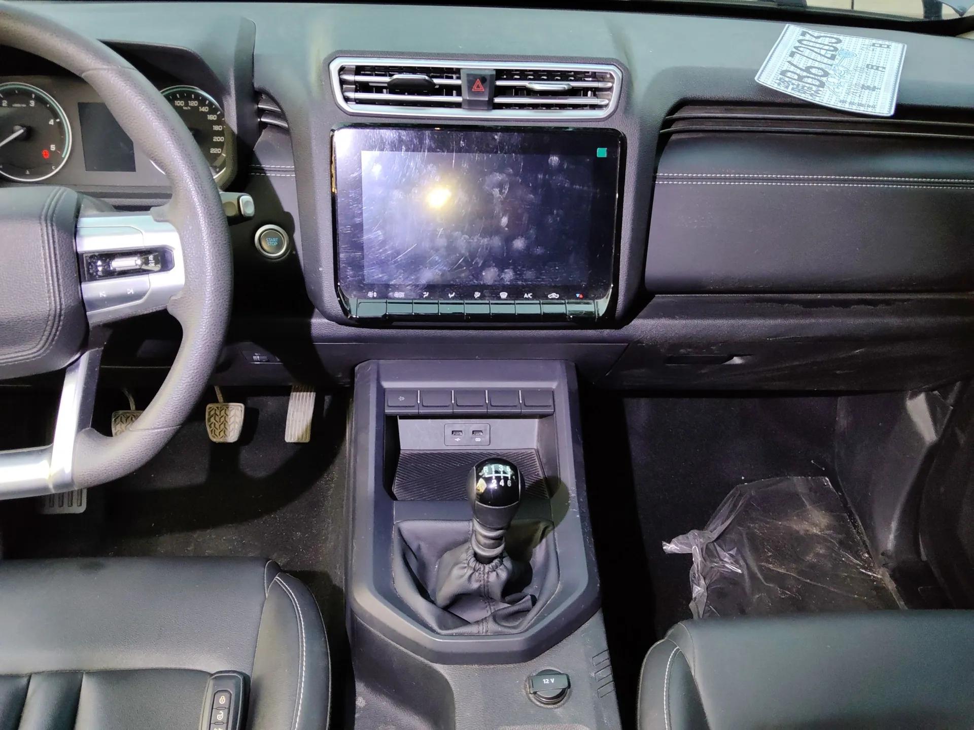 JMC DaDao 2023 All-Purpose 2.3T Diesel Manual Two-Wheel Drive Long-Wheelbase Comfort Edition — миниатюра 16