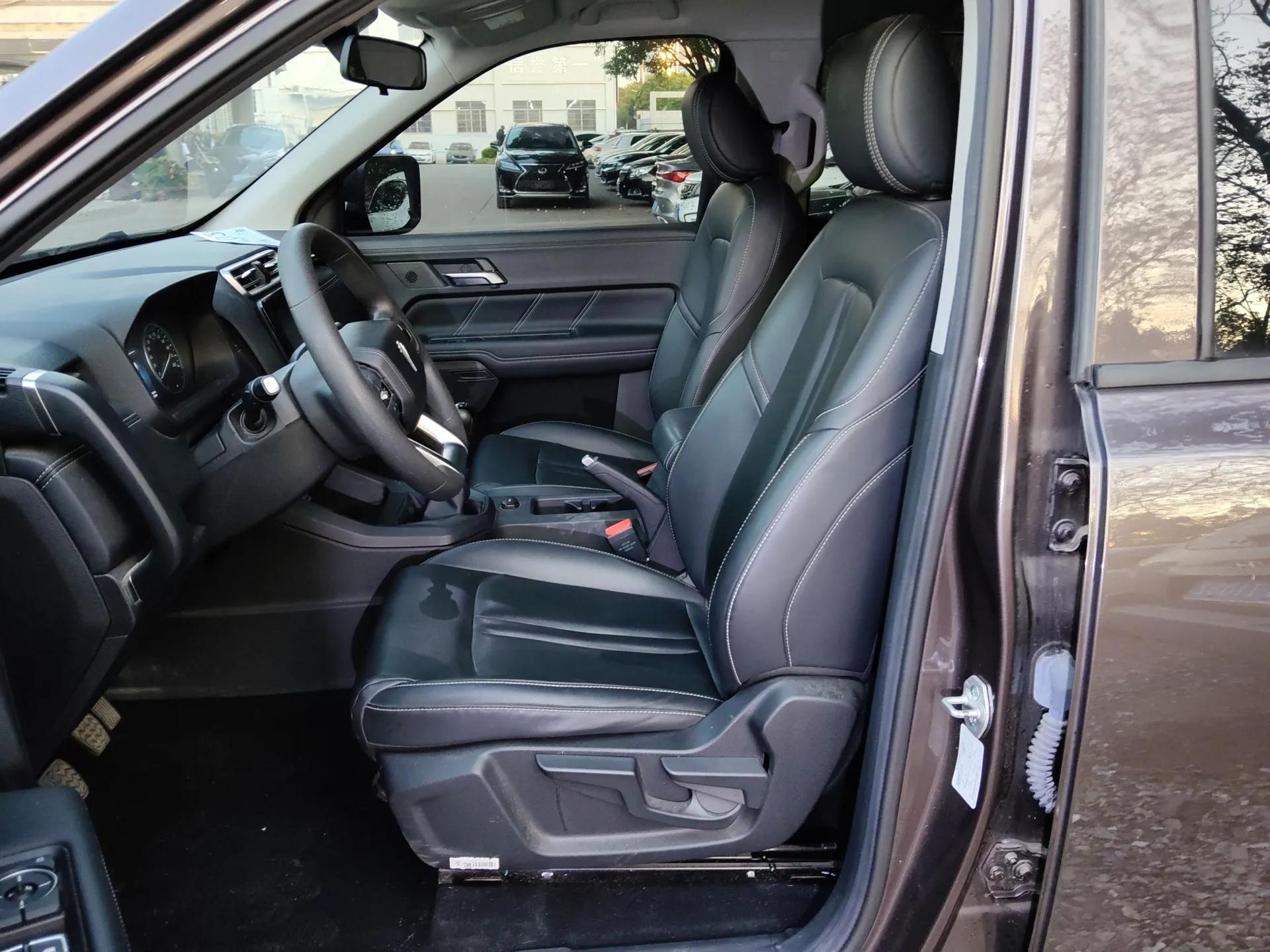 JMC DaDao 2023 All-Purpose 2.3T Diesel Manual Two-Wheel Drive Long-Wheelbase Comfort Edition — миниатюра 18