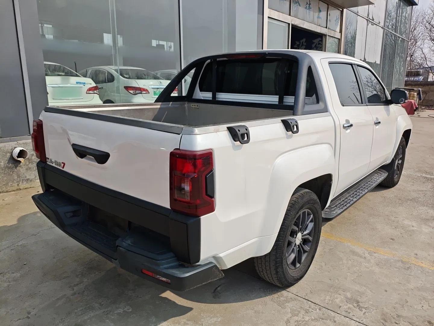 JMC Yuhu 7 2022 2.0T Manual Diesel Two-Wheel Drive Comfort Version Standard Wheelbase — миниатюра 4