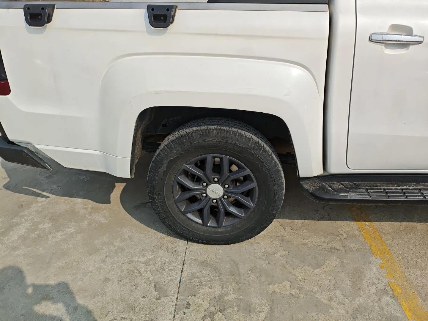 JMC Yuhu 7 2022 2.0T Manual Diesel Two-Wheel Drive Comfort Version Standard Wheelbase — миниатюра 10