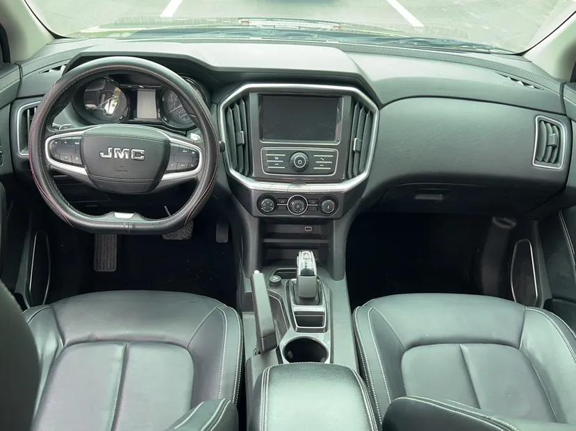 JMC Yuhu 7 2020 2.0T Diesel Automatic 4x4 Comfort Edition Short Wheelbase China VI Standard JX4D20A6L — миниатюра 13