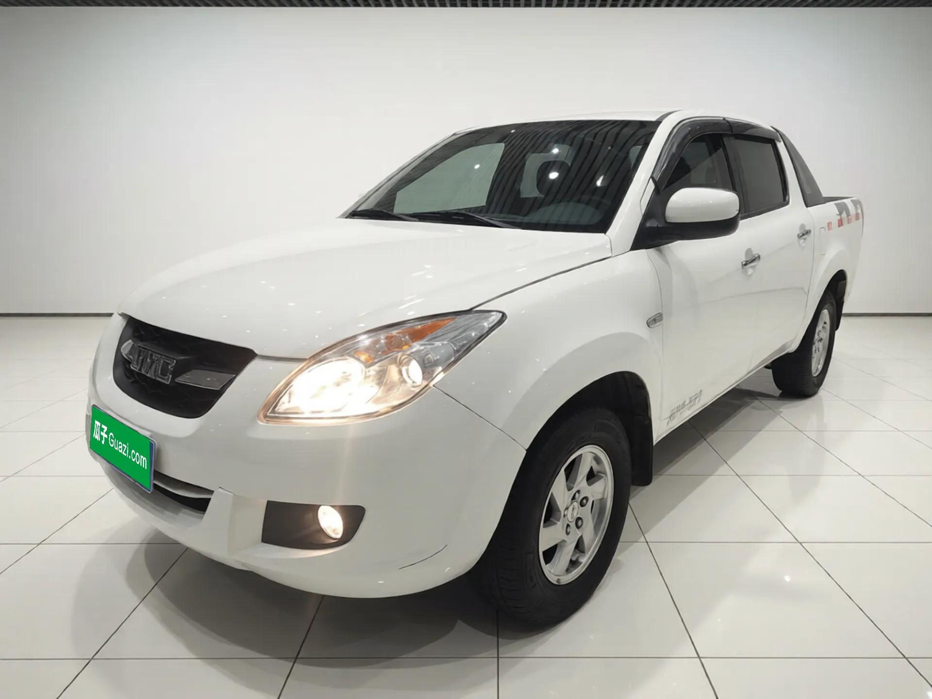 JMC Yuhu 7 2016 2.4T Two-Wheel Drive Luxury Edition JX4D24 — миниатюра 1
