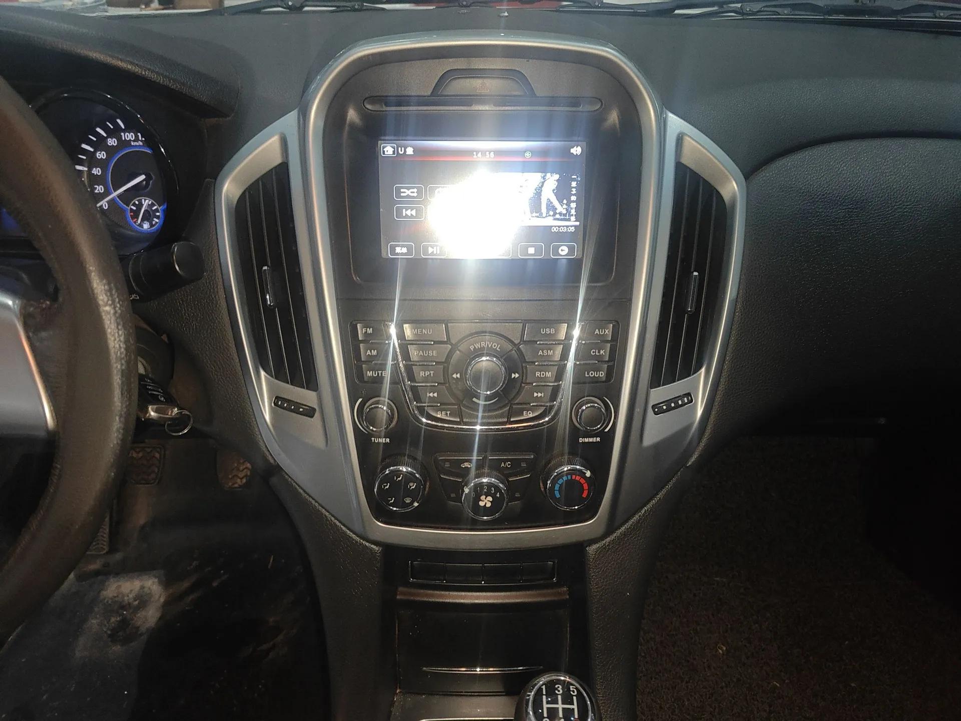 JMC Yuhu 7 2016 2.4T Two-Wheel Drive Luxury Edition JX4D24 — миниатюра 15