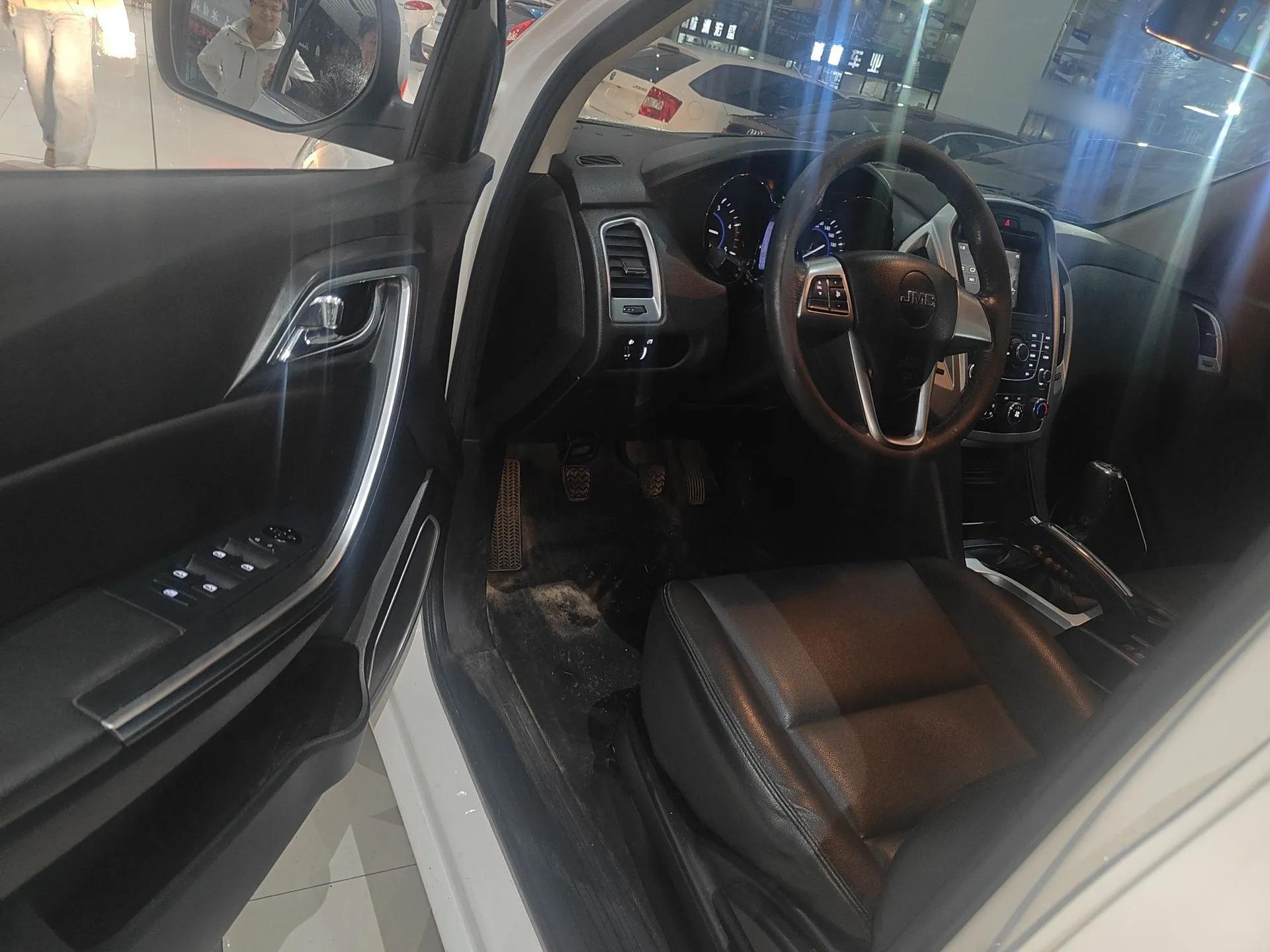 JMC Yuhu 7 2016 2.4T Two-Wheel Drive Luxury Edition JX4D24 — миниатюра 18