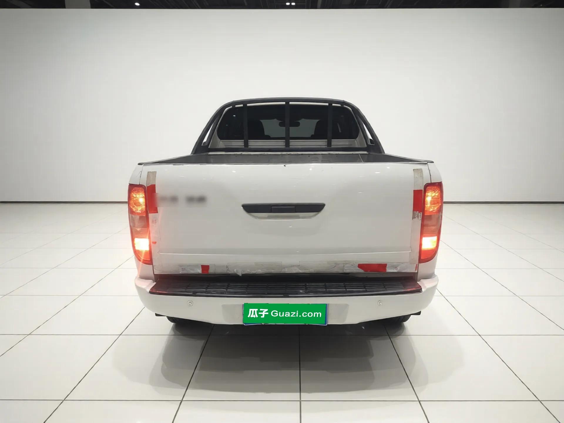 JMC Yuhu 7 2016 2.4T Two-Wheel Drive Luxury Edition JX4D24 — миниатюра 3