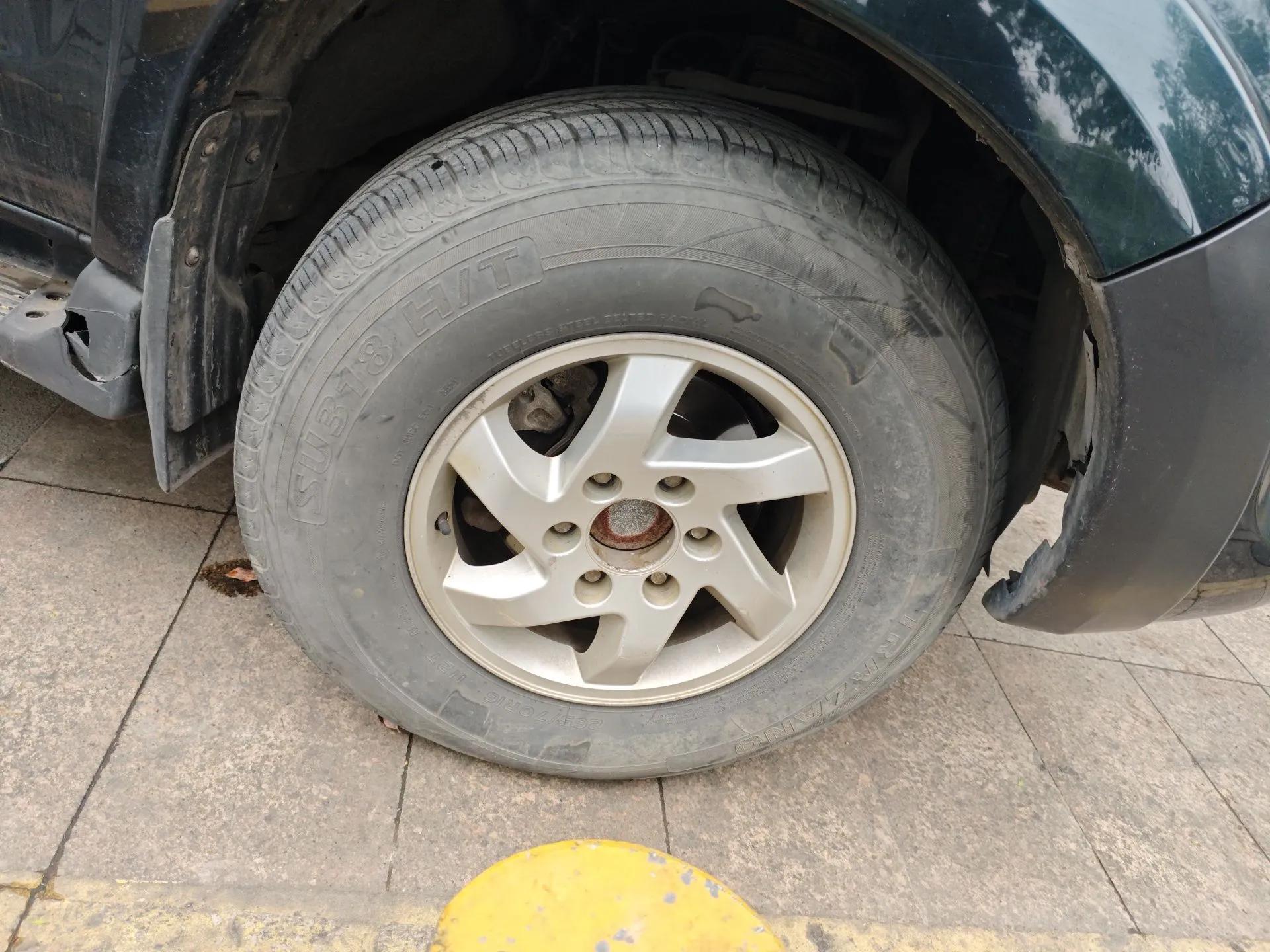 JMC Yuhu 7 2012 2.4T Four-Wheel Drive Manual Standard Edition JX4D24 — миниатюра 8