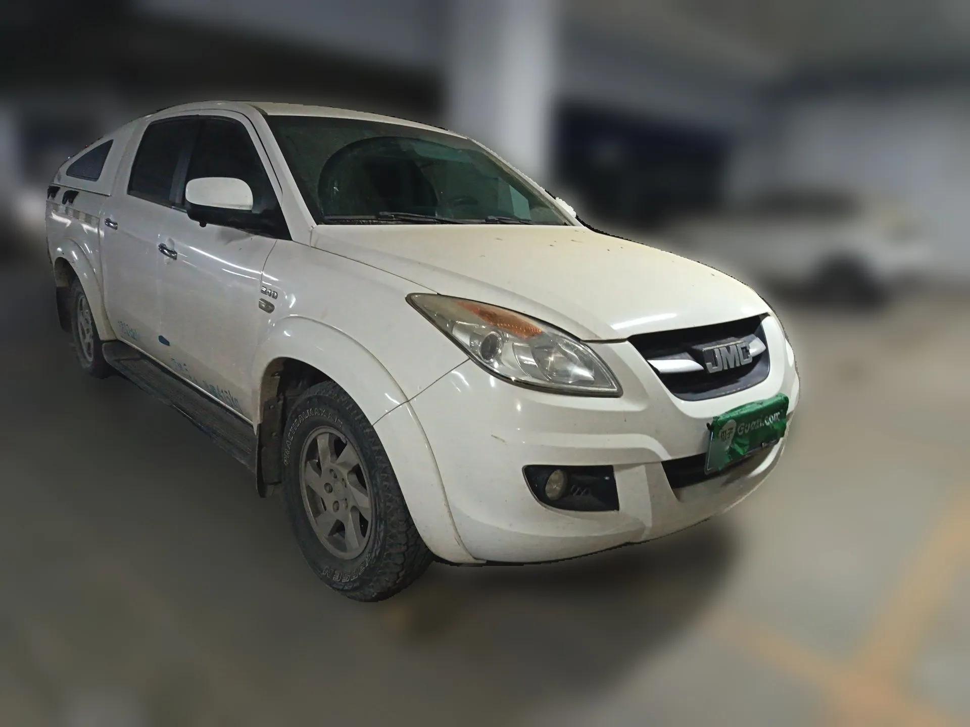 JMC Yuhu 7 2016 2.4T Two-Wheel Drive Luxury Edition JX4D24 — миниатюра 3
