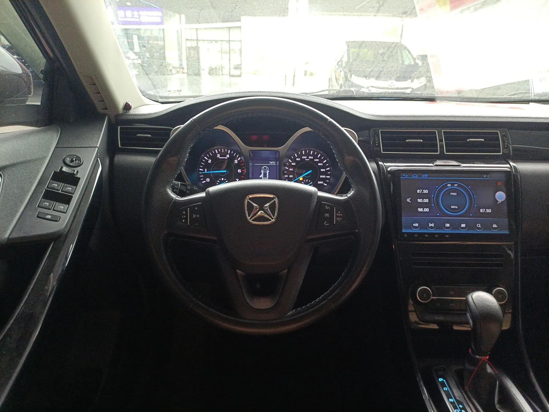 JMC Yusheng S330 2016 1.5L GTDi Automatic Two-Wheel Drive Comfort Edition — миниатюра 13