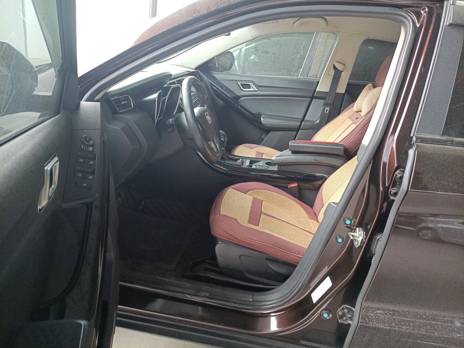 JMC Yusheng S330 2016 1.5L GTDi Automatic Two-Wheel Drive Comfort Edition — миниатюра 18
