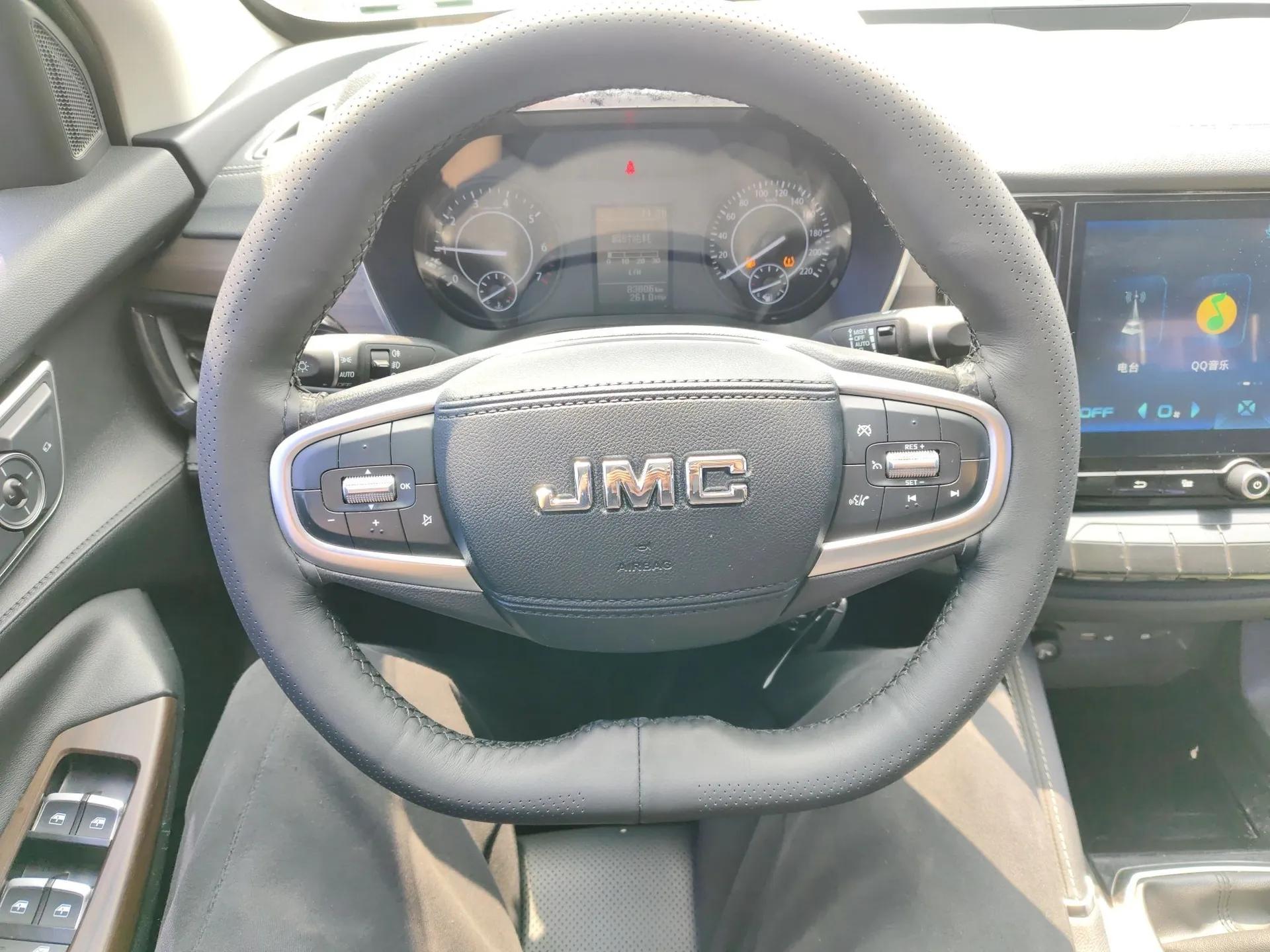 JMC Yuhu 9 2019 2.0T Manual Gasoline 4x4 Comfort Edition — миниатюра 14