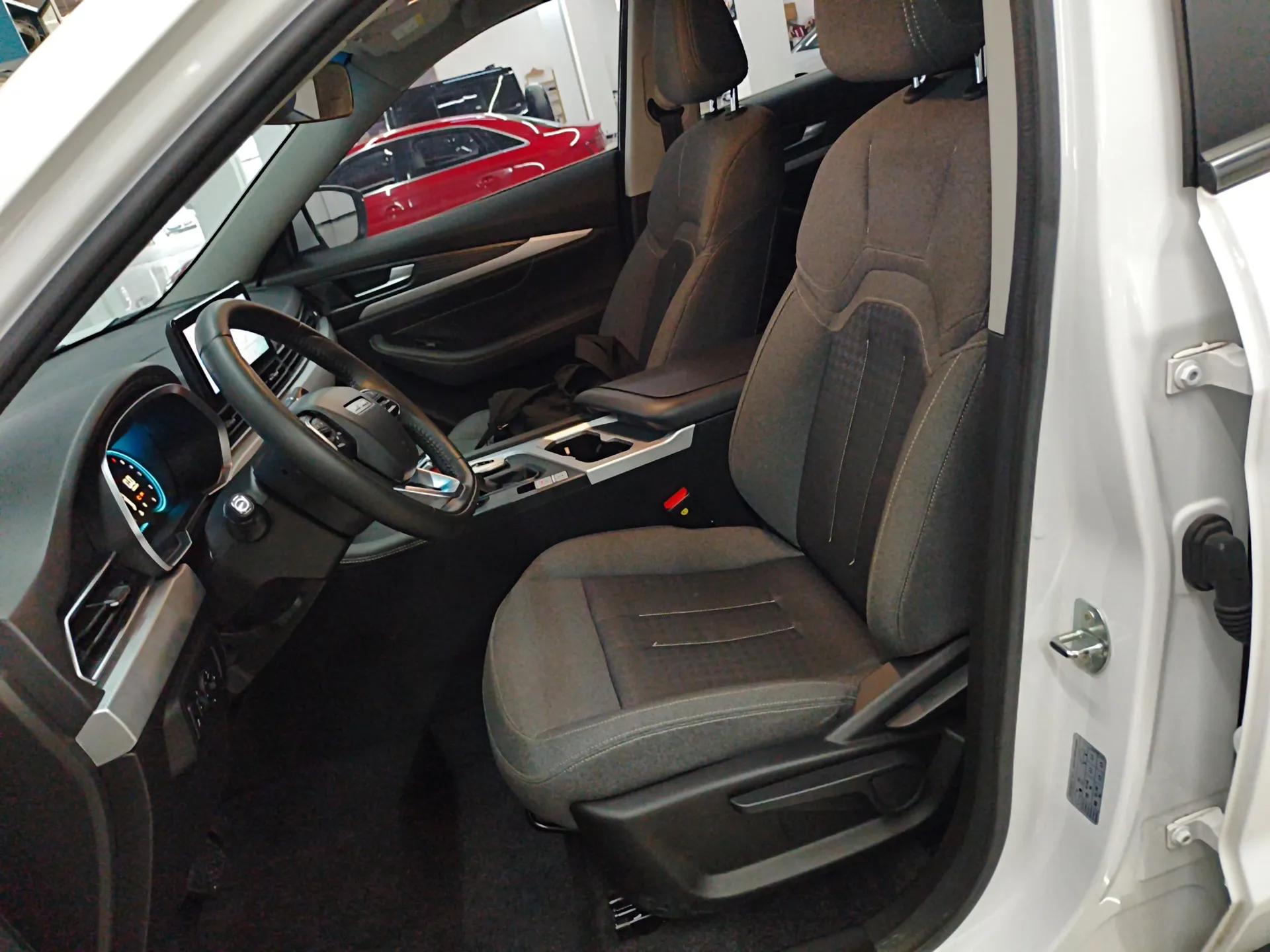 JETOUR X70S 2022 1.5T DCT Active Version 7-Seater — миниатюра 18