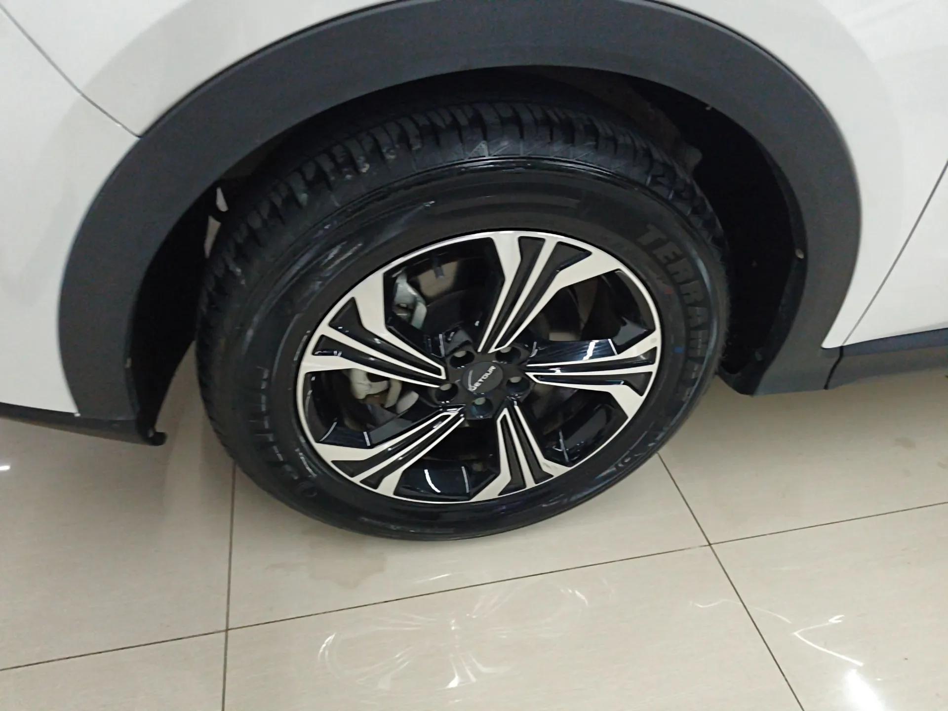 JETOUR X70S 2022 1.5T DCT Active Version 7-Seater — миниатюра 8