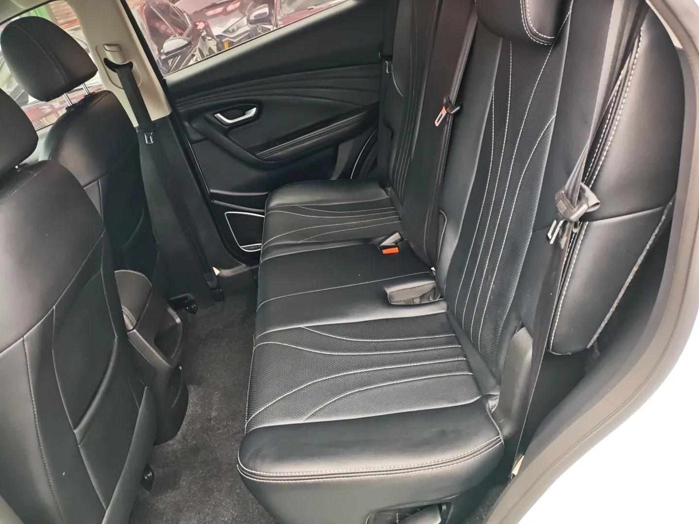 JETOUR X70M 2021 1.5T Manual Urban Partner Model 5 Seats — миниатюра 20