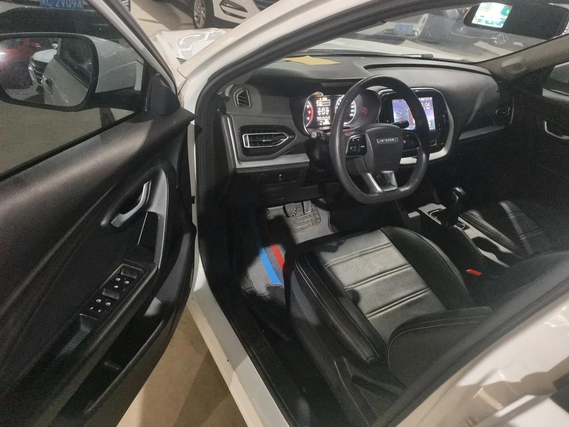 JETOUR X70M 2020 Revised 1.5T Manual Partner Version 5-Seater — миниатюра 18